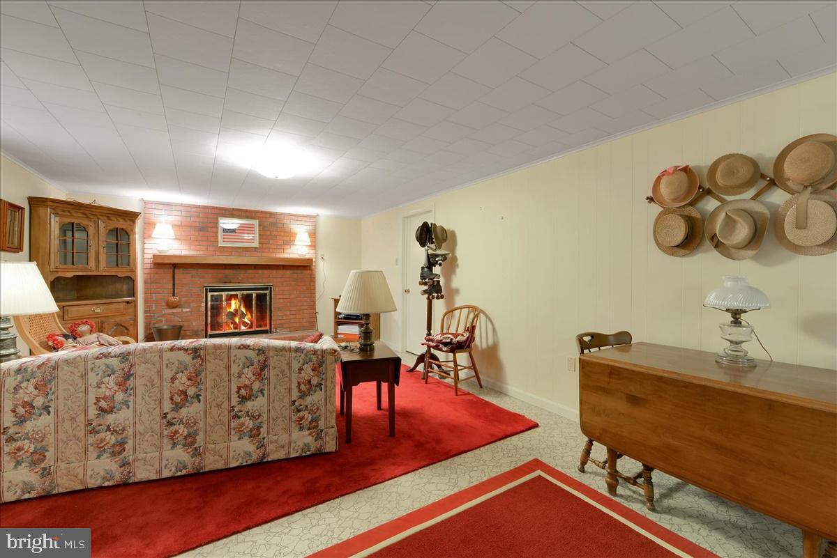 NEW HOLLAND - Residential