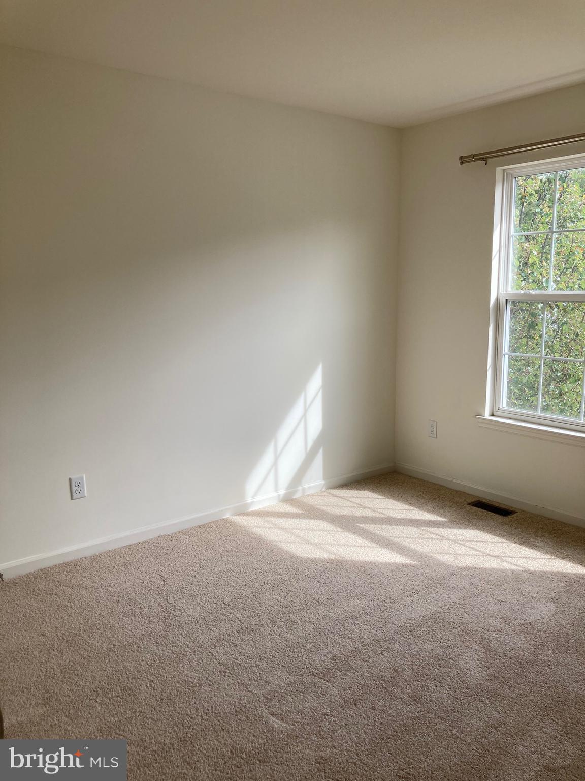 TOWNS EDGE - Residential