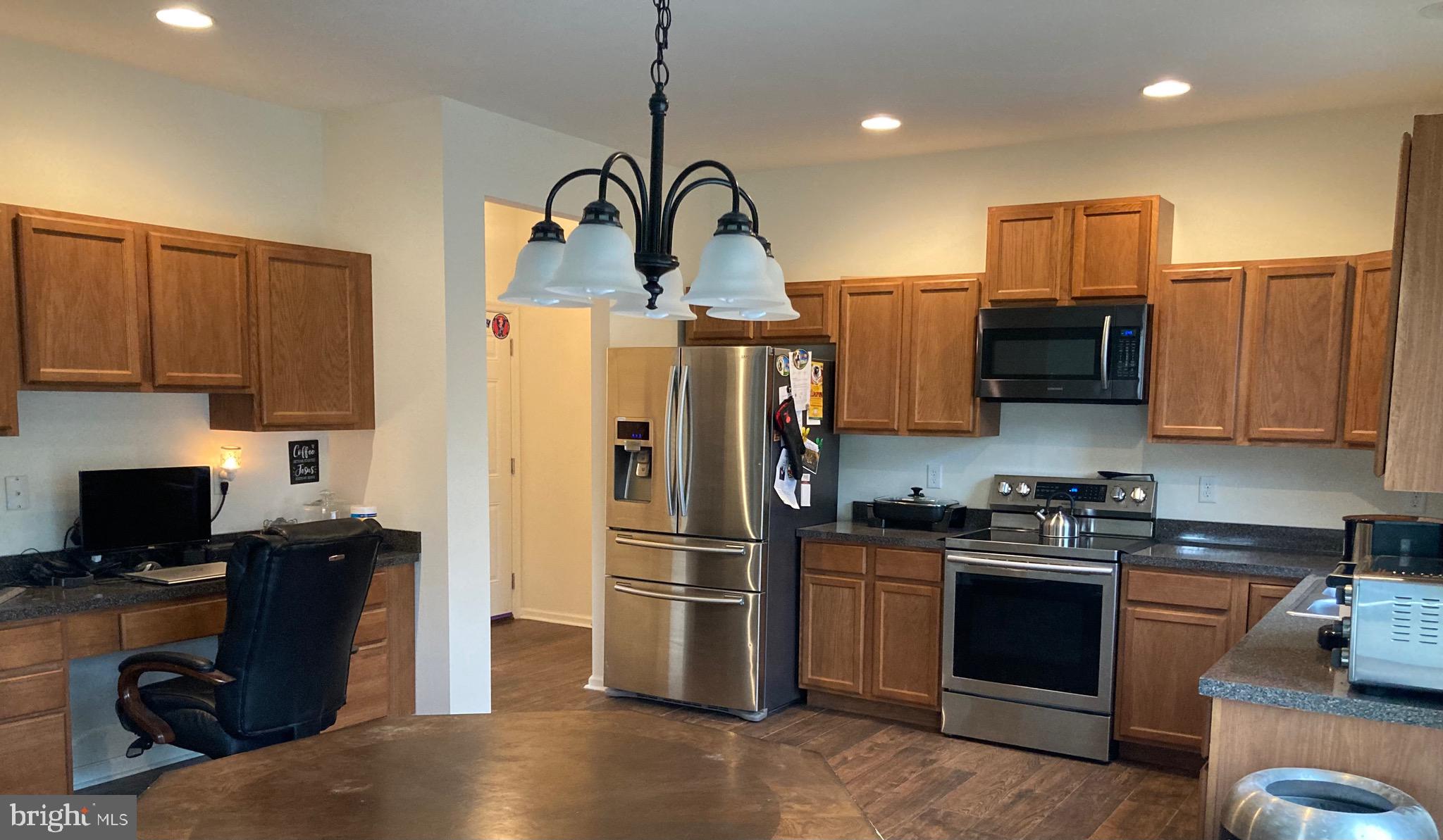 TOWNS EDGE - Residential