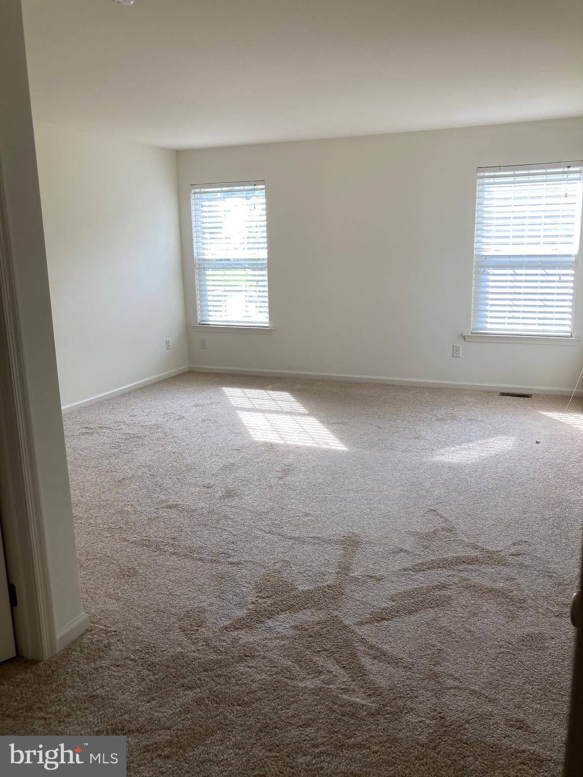 TOWNS EDGE - Residential