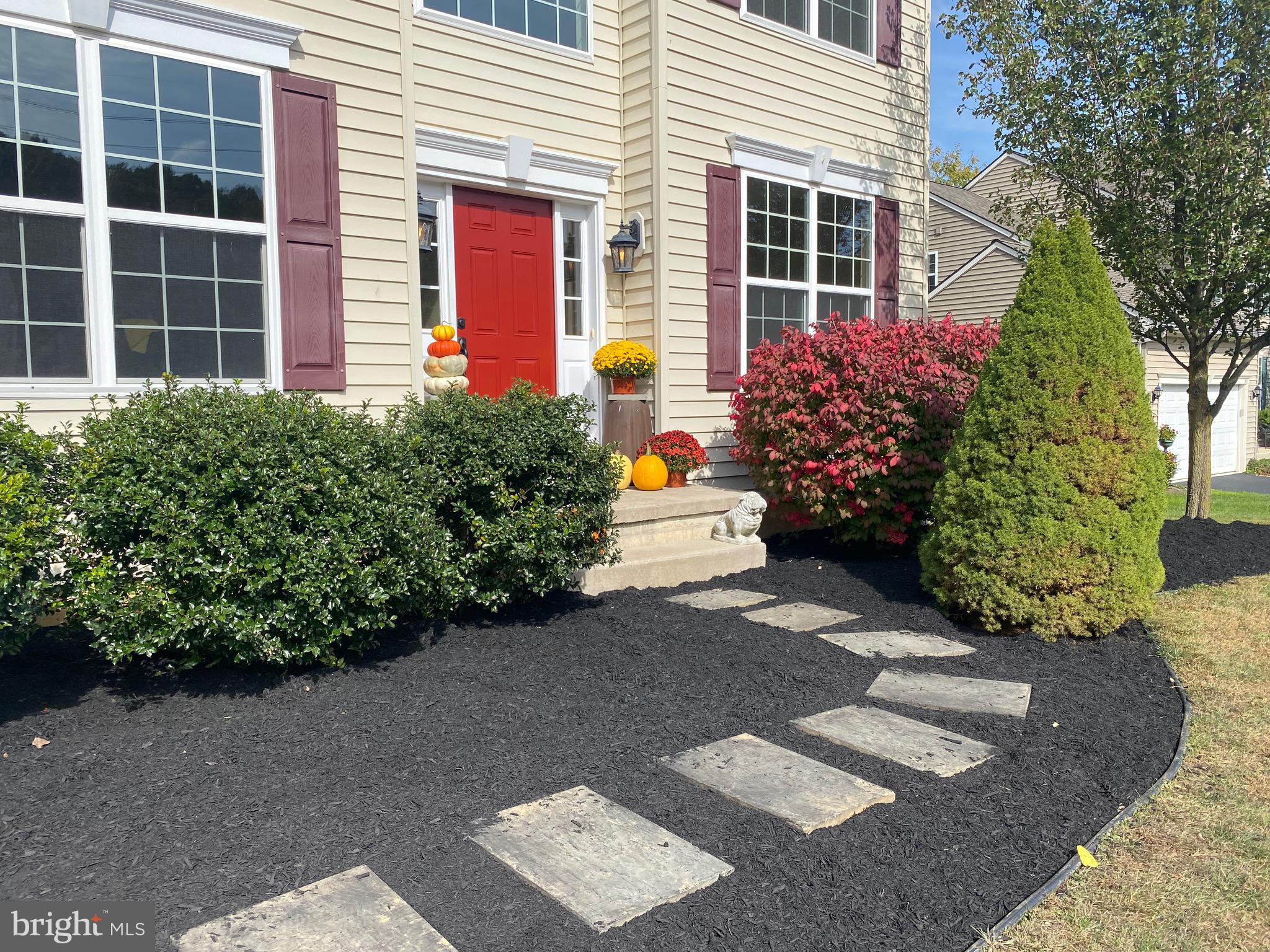 TOWNS EDGE - Residential