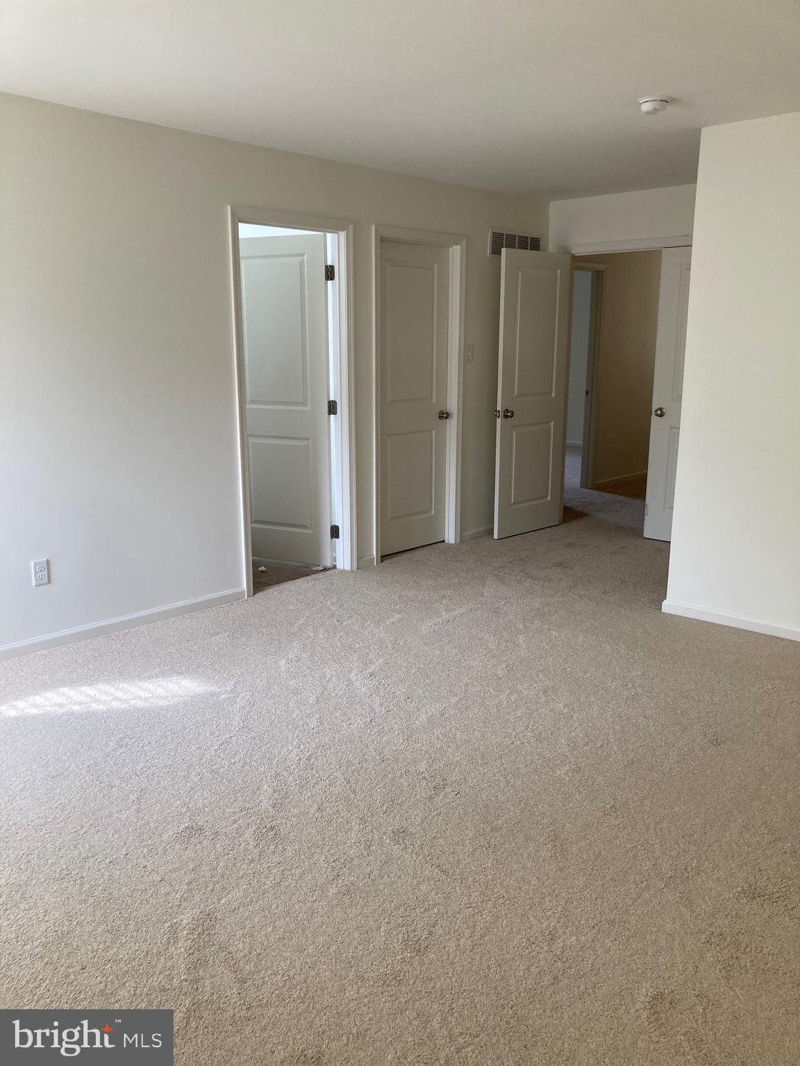 TOWNS EDGE - Residential