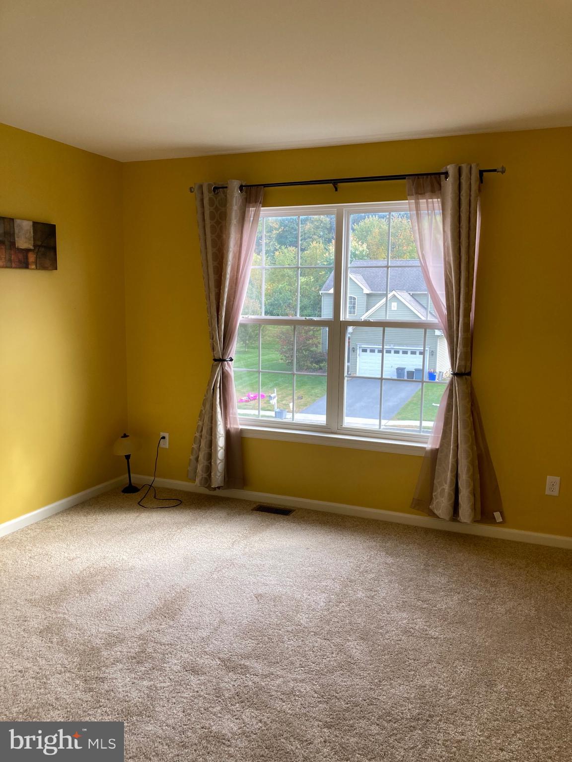 TOWNS EDGE - Residential