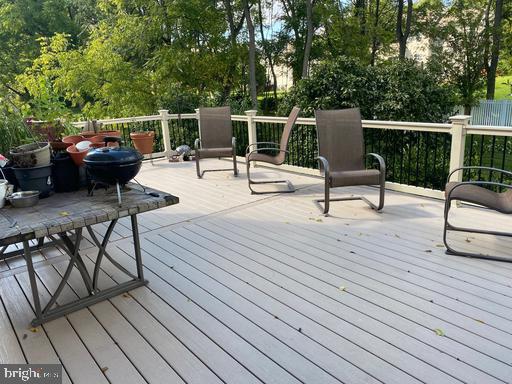 TOWNS EDGE - Residential