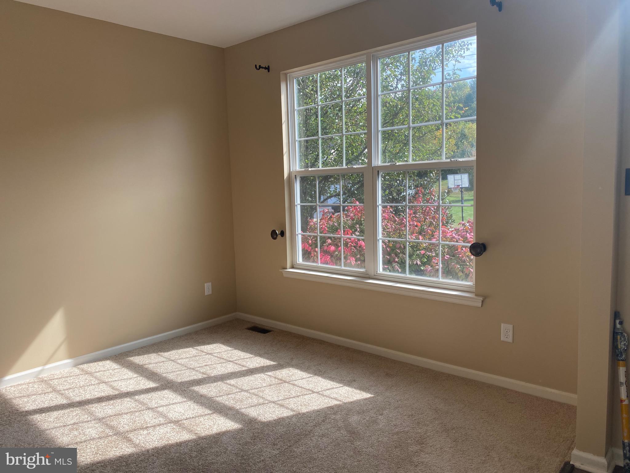 TOWNS EDGE - Residential