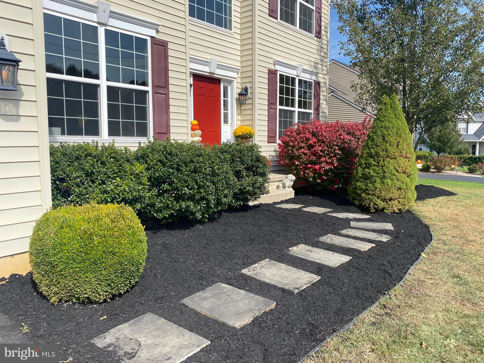 TOWNS EDGE - Residential