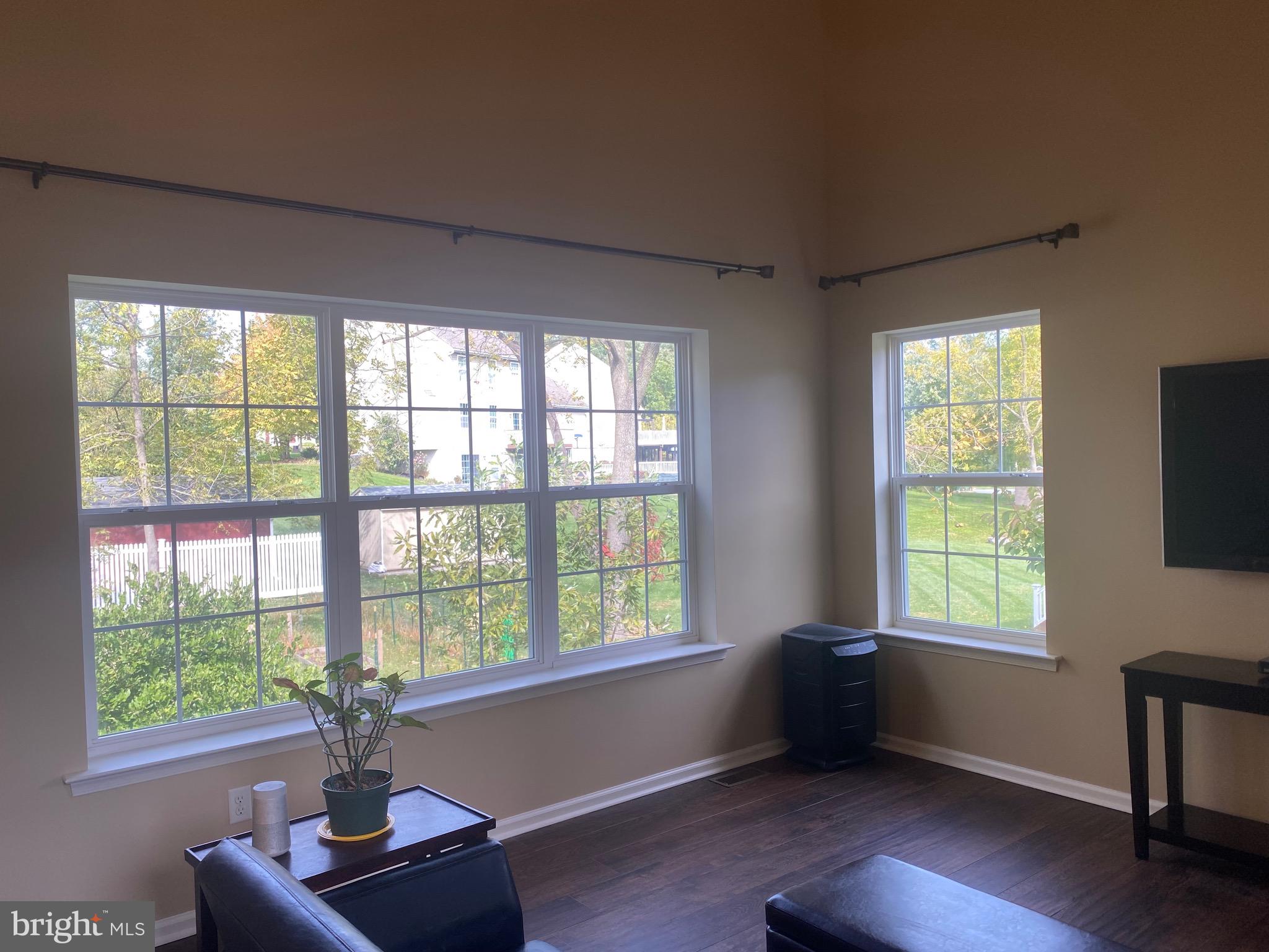 TOWNS EDGE - Residential