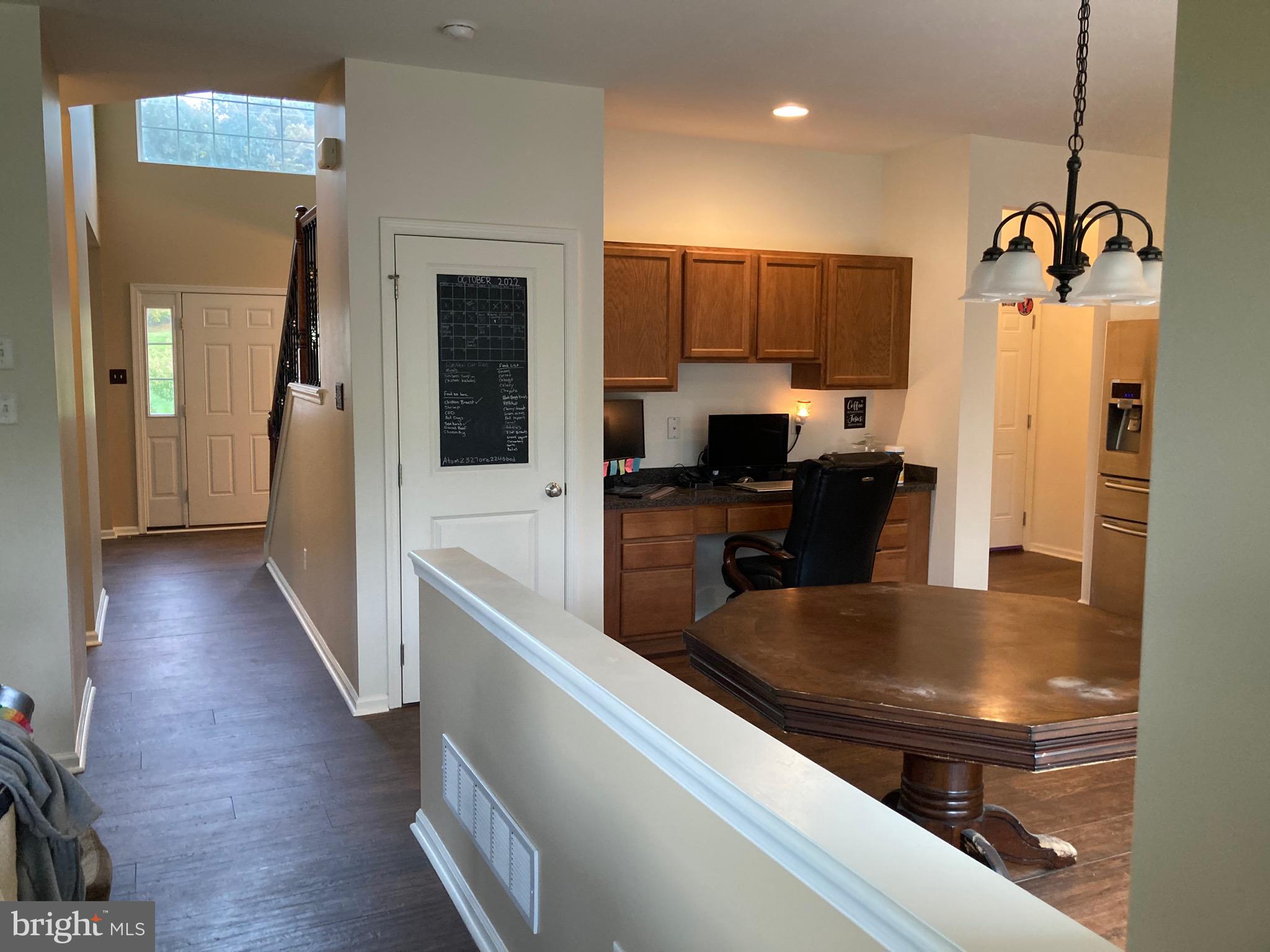 TOWNS EDGE - Residential