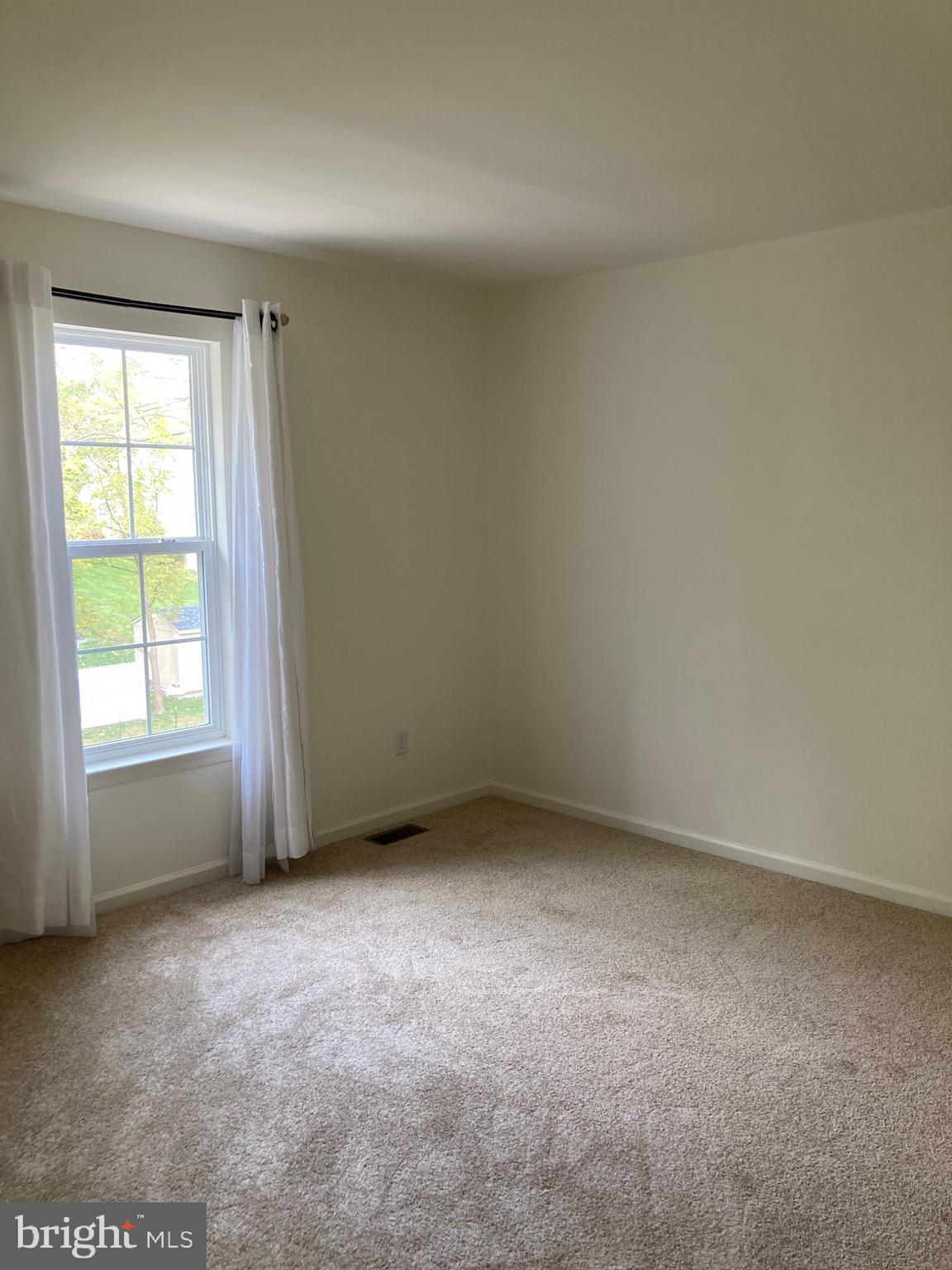 TOWNS EDGE - Residential