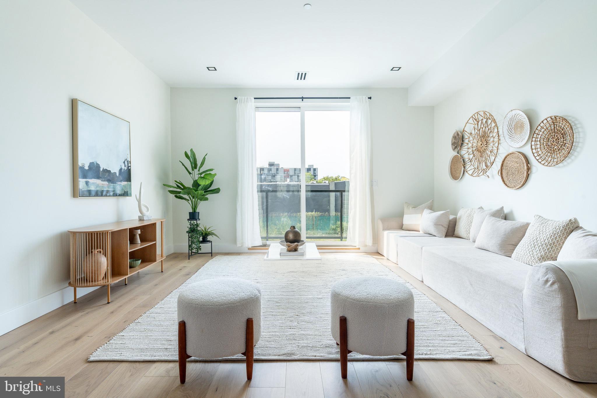 OLDE KENSINGTON - Residential