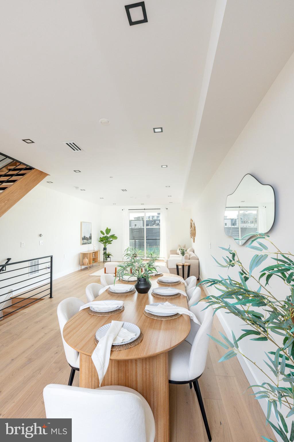 OLDE KENSINGTON - Residential