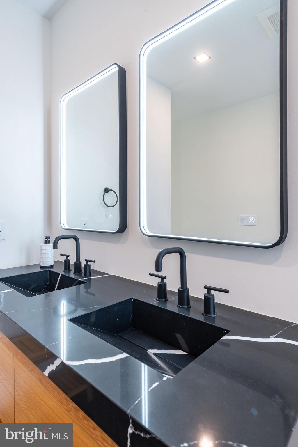 OLDE KENSINGTON - Residential