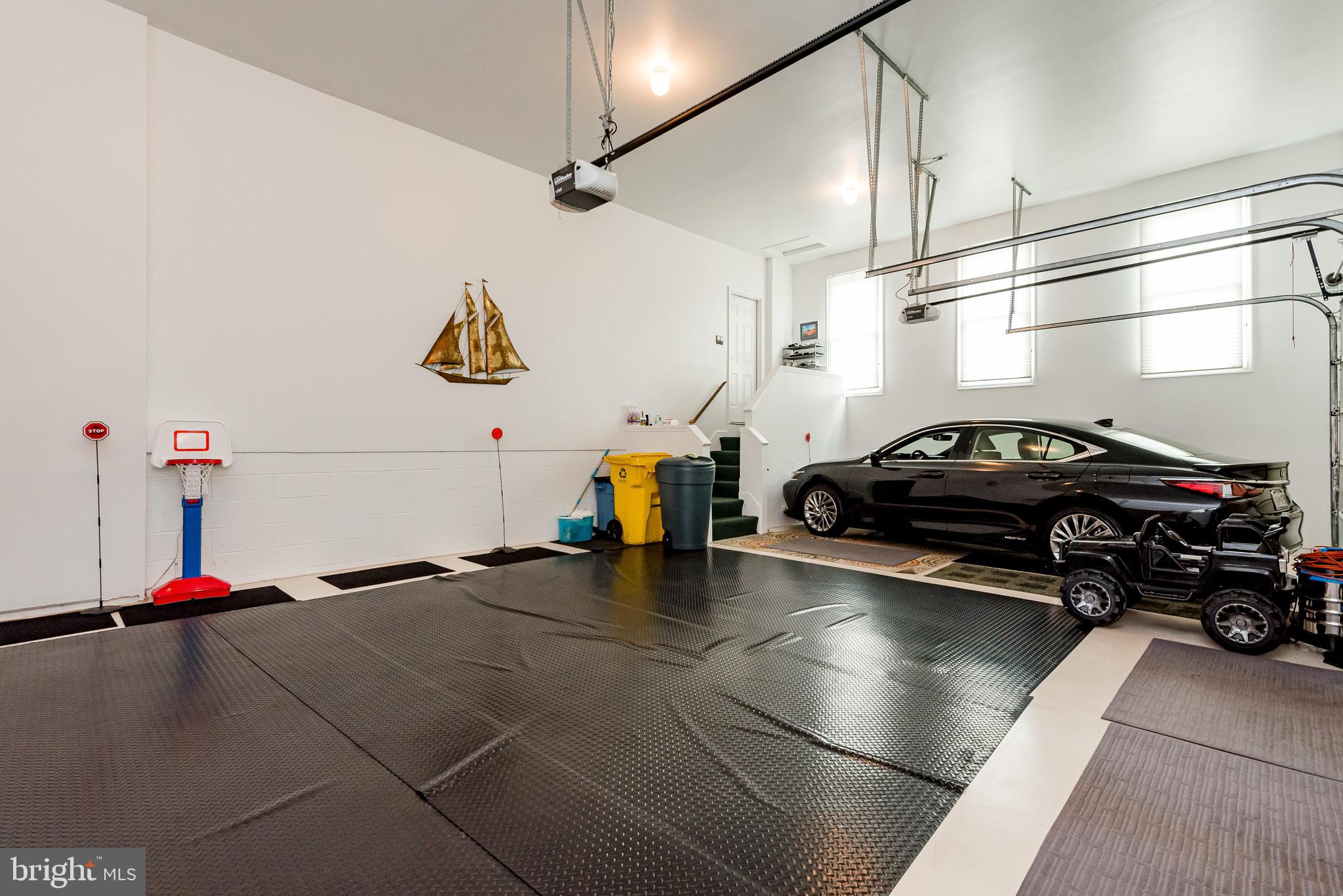 SWANN POINT ESTATES - Residential