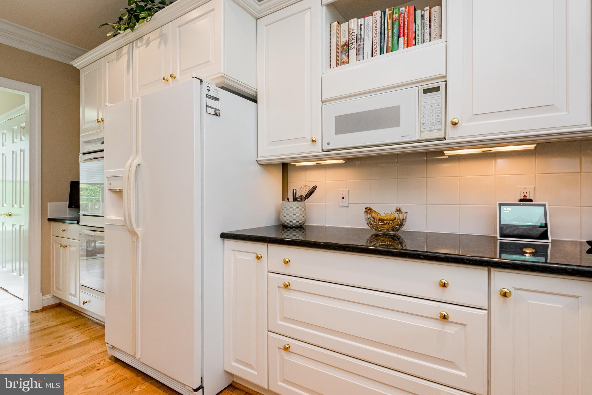 SWANN POINT ESTATES - Residential