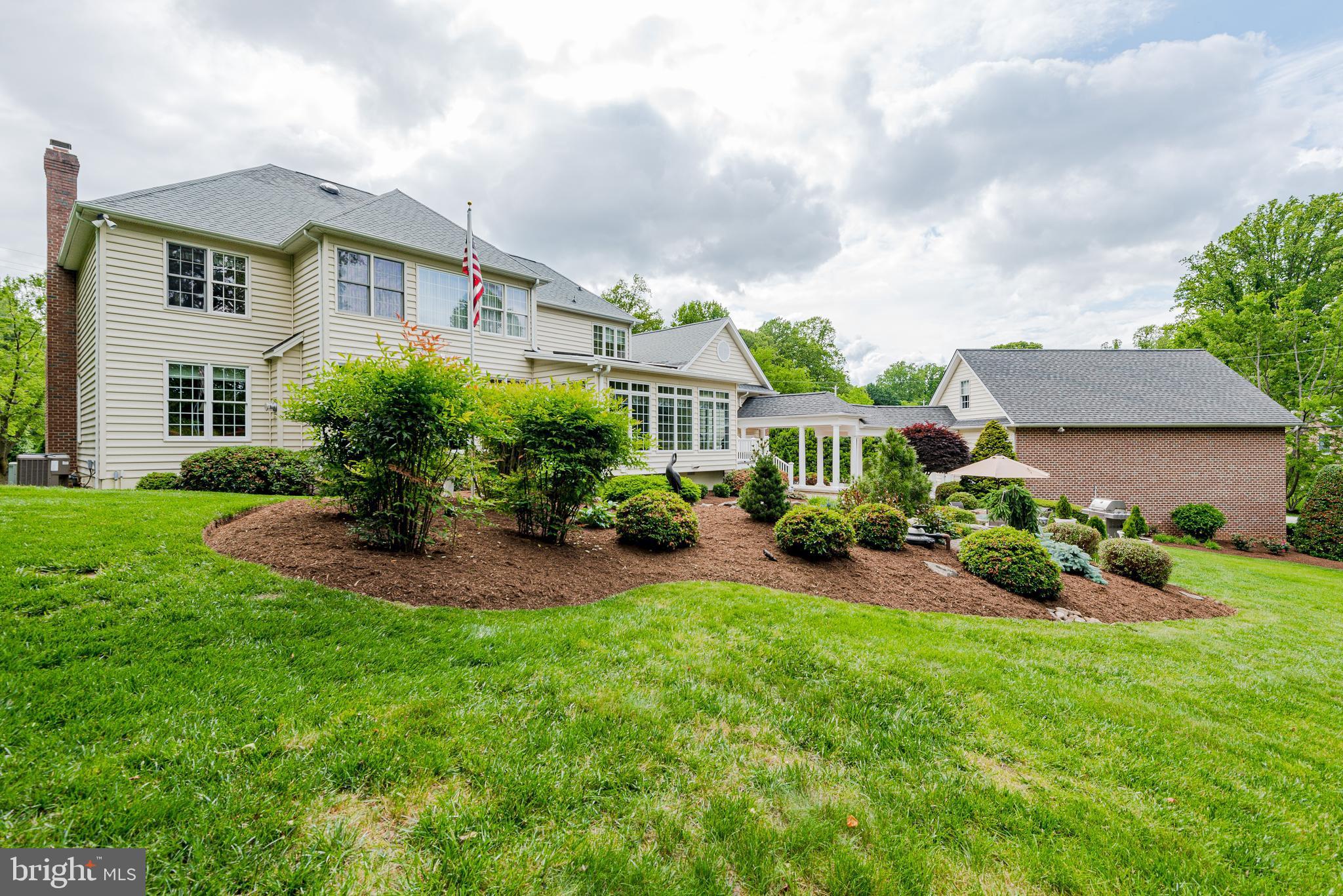 SWANN POINT ESTATES - Residential