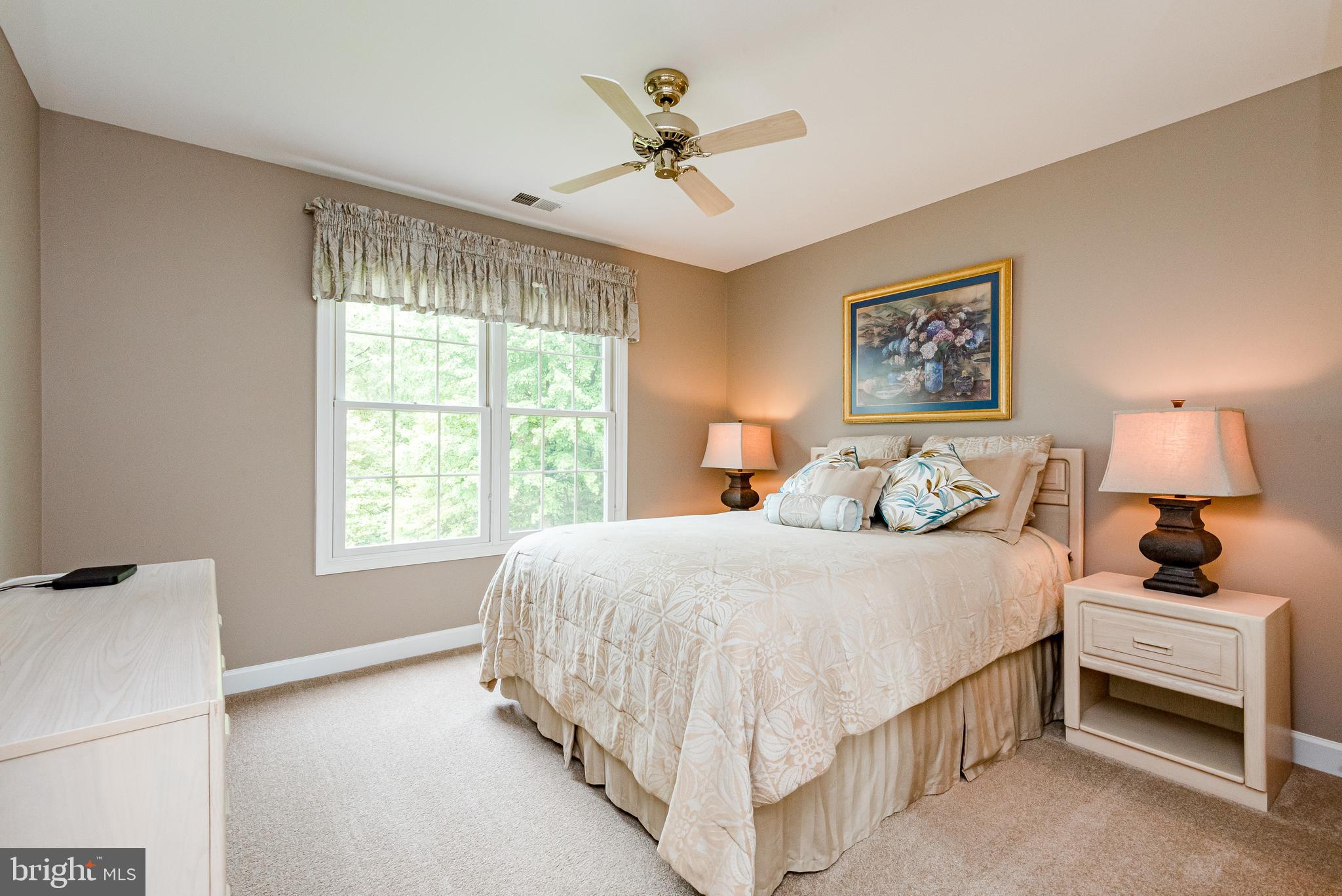 SWANN POINT ESTATES - Residential