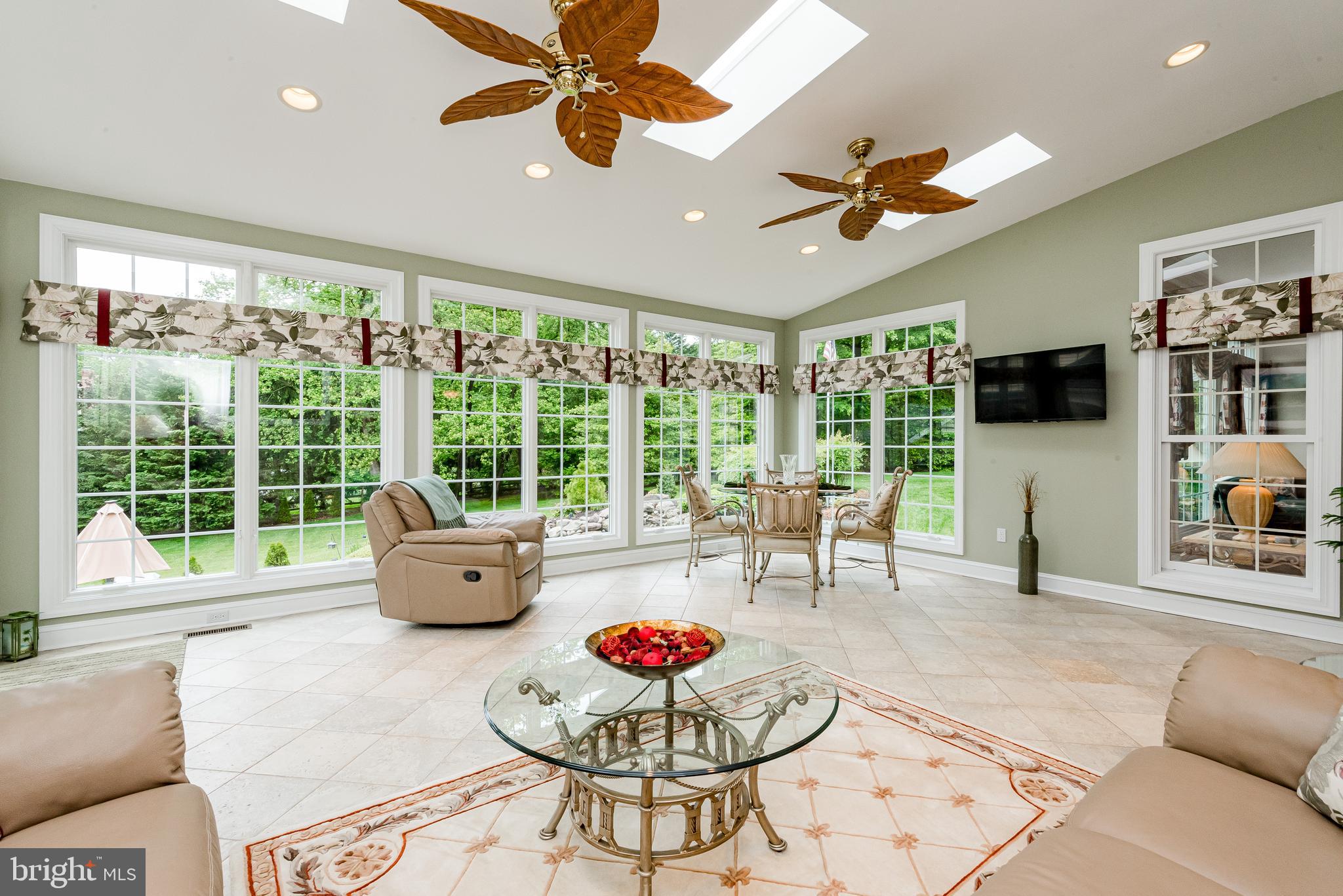 SWANN POINT ESTATES - Residential