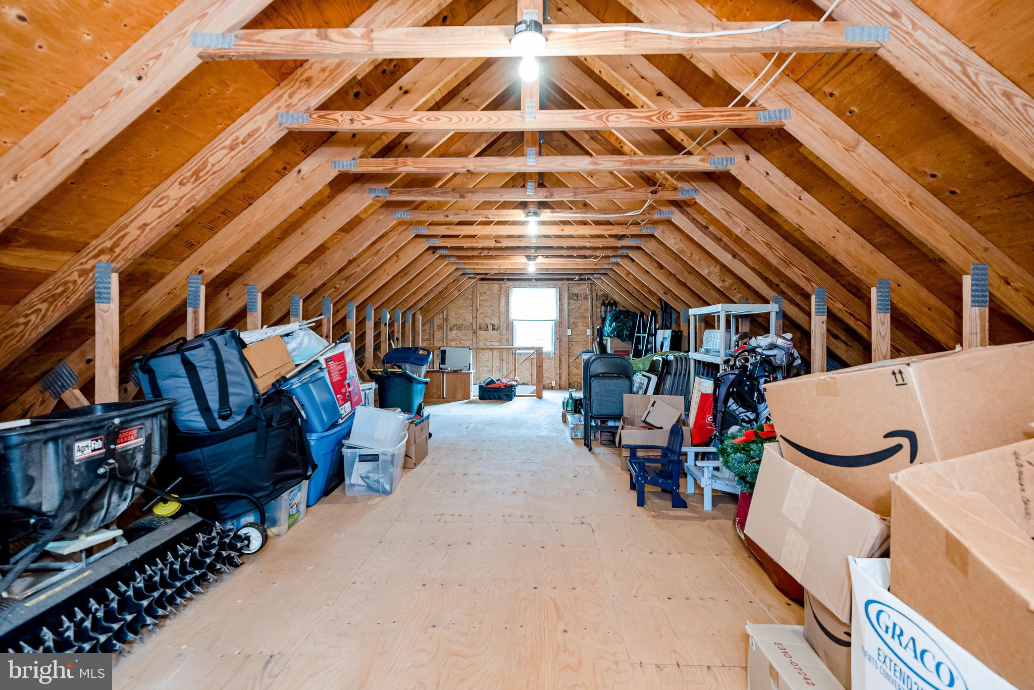 SWANN POINT ESTATES - Residential