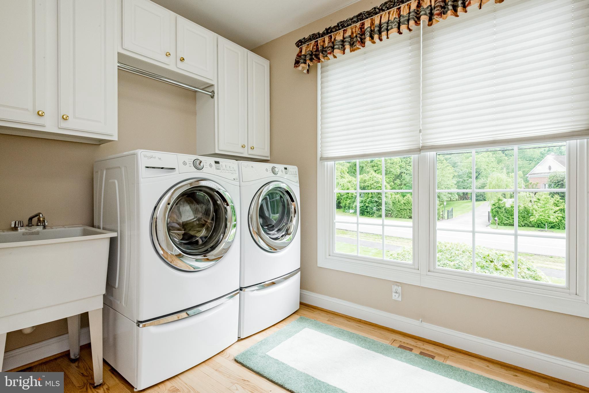 SWANN POINT ESTATES - Residential