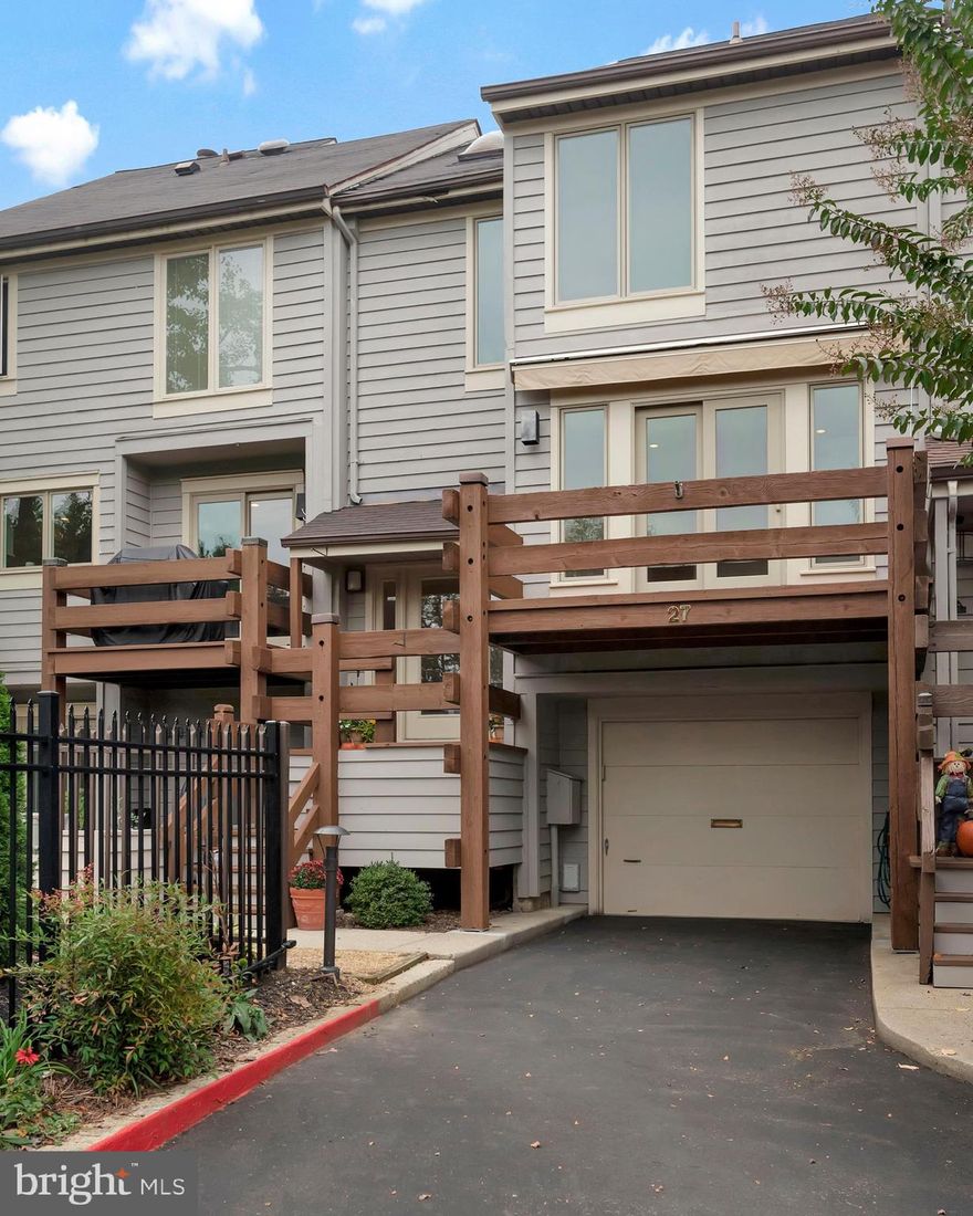 Amazing location at the very end of the Eastport Peninsula!  Walk/bike to to all the fabulous pubs & restaurants in Eastport and/or continue across the Spa Creek Bridge to downtown Historic Annapolis: wonderful shops, more restaurants & pubs, "Ego Alley", the United States Naval Academy, State House, Governor's Mansion & so much more!  This well-priced beauty is in "move-in" condition.  Lovely features include: 3 fireplaces, wood floors, bright, white Kitchen, 3 decks plus a patio, garage & driveway,  2 spacious Bedrooms with closet built-ins & the large loft area easily could serve as the 3rd Bedroom or Office area (separate air-conditioning unit on that level)!  Enjoy the water views from your decks with your morning coffee/tee or cocktails/wine/beer in the evenings.  You'll be able to watch all the fireworks & Blue Angel Performances too.  Don't forget to checkout the amazing waterfront park as you enter Chesapeake Landing.  That park is just one of the many "End of Street" waterfront parks in Eastport!!  If you're a swimmer/boater/sailor...be sure to check out a membership at Maryland Capital Yacht Club...all conveniently located on site.