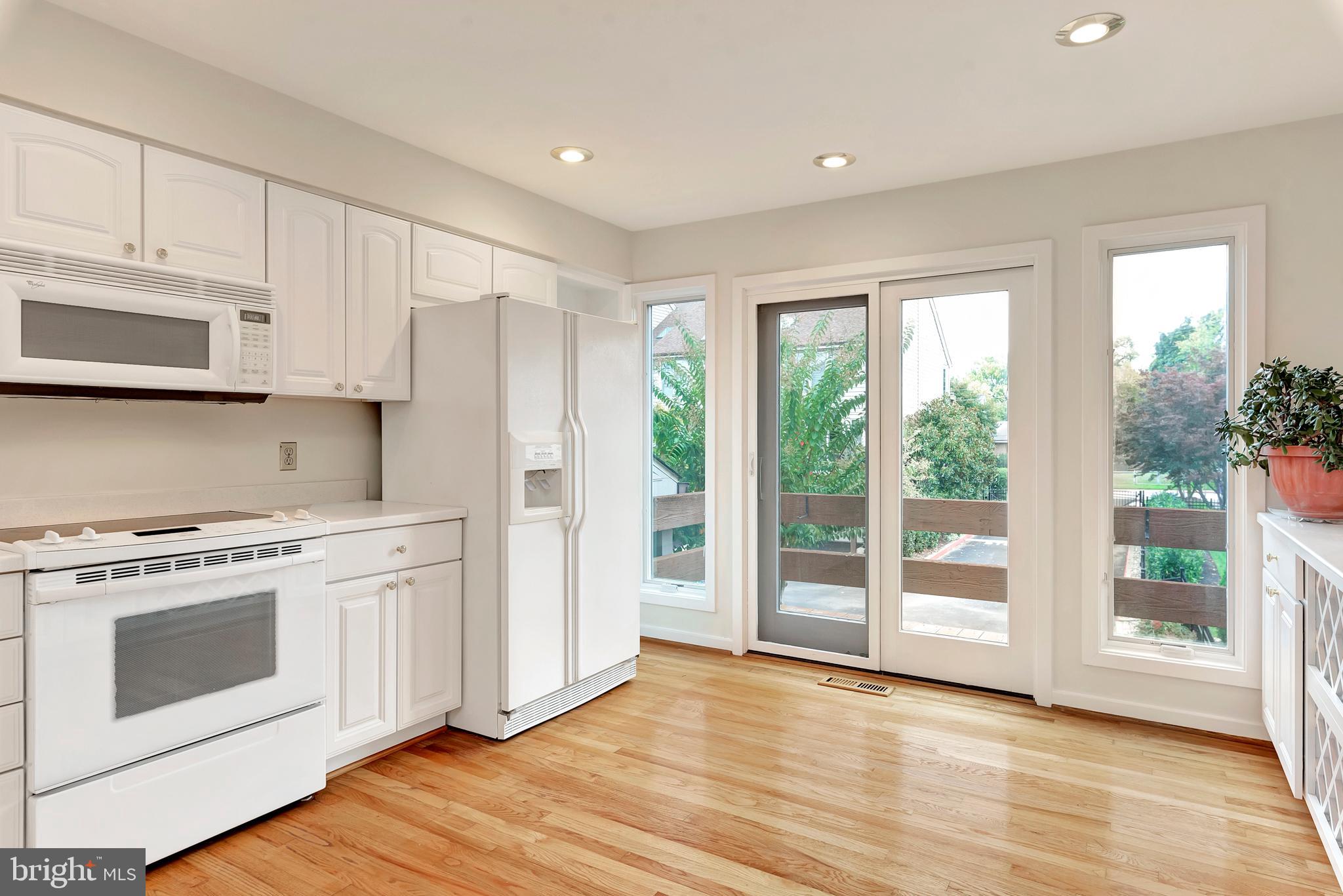 CHESAPEAKE LANDING - Residential