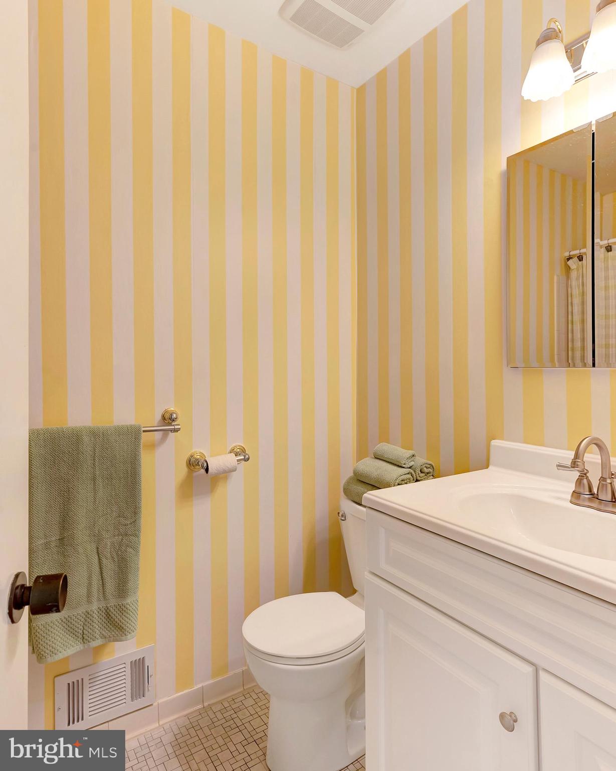 CHESAPEAKE LANDING - Residential