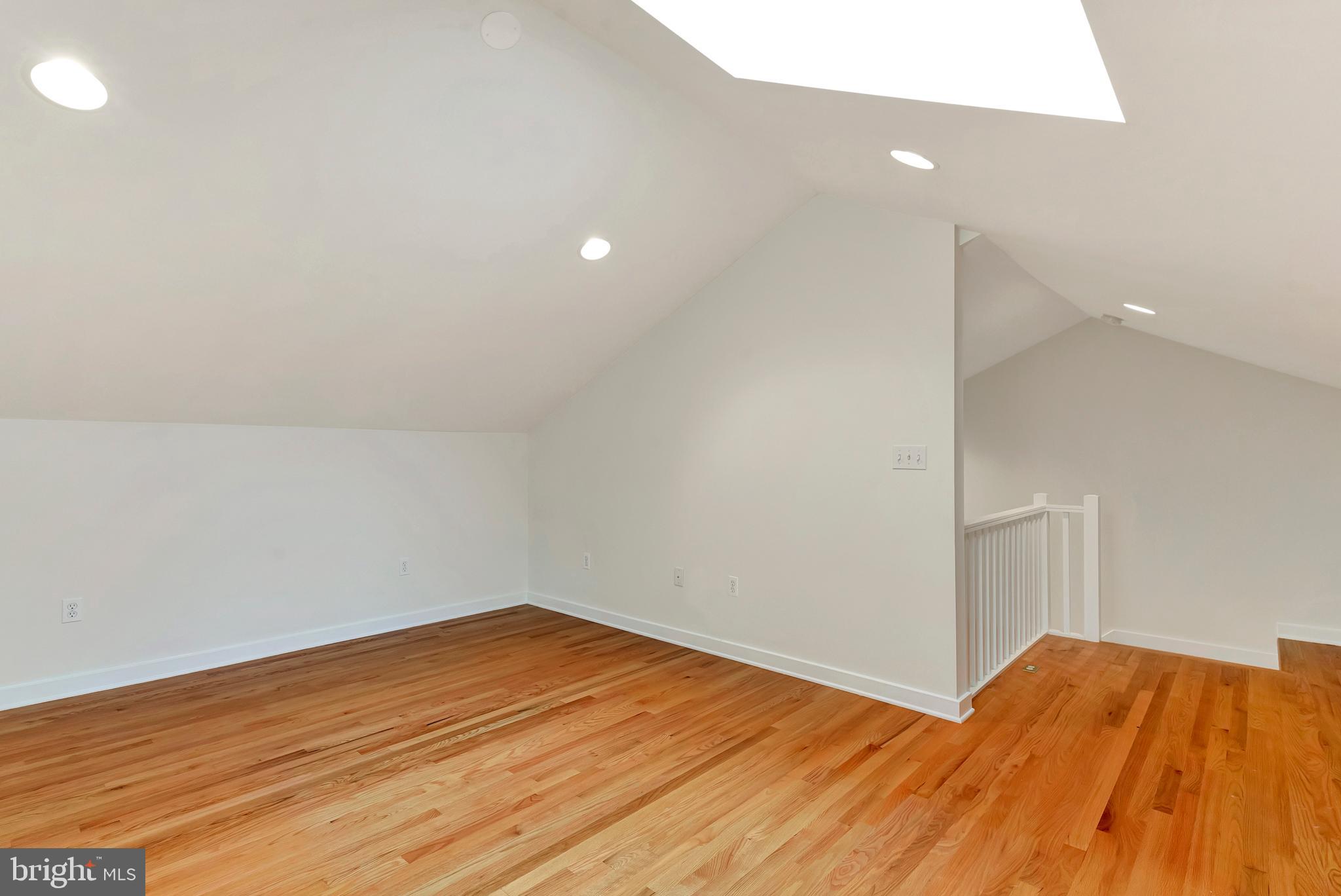 CHESAPEAKE LANDING - Residential