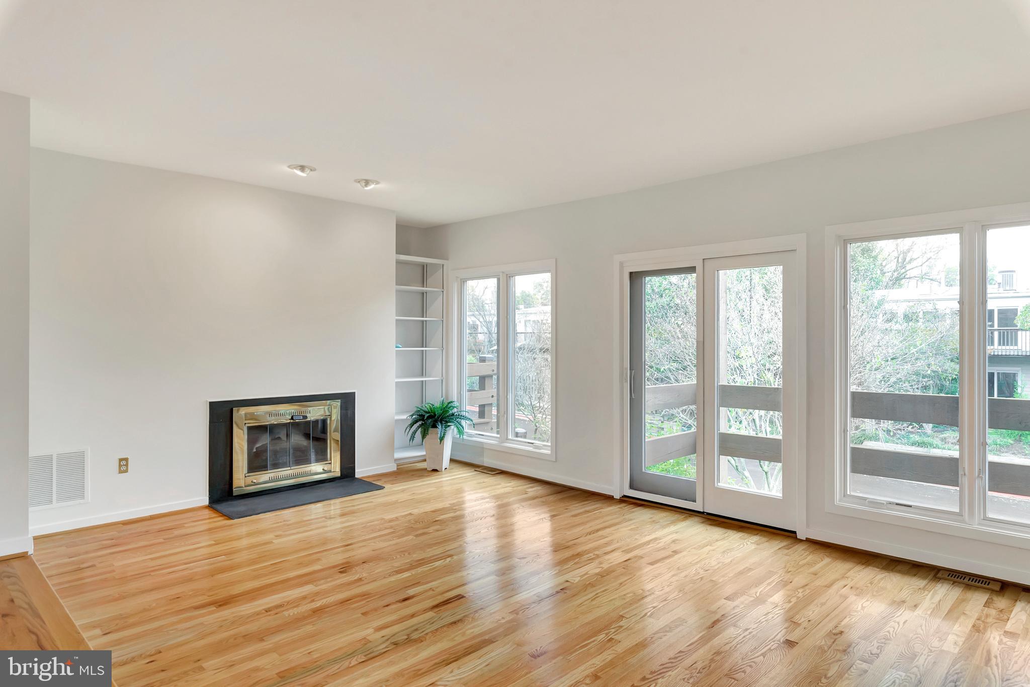 CHESAPEAKE LANDING - Residential