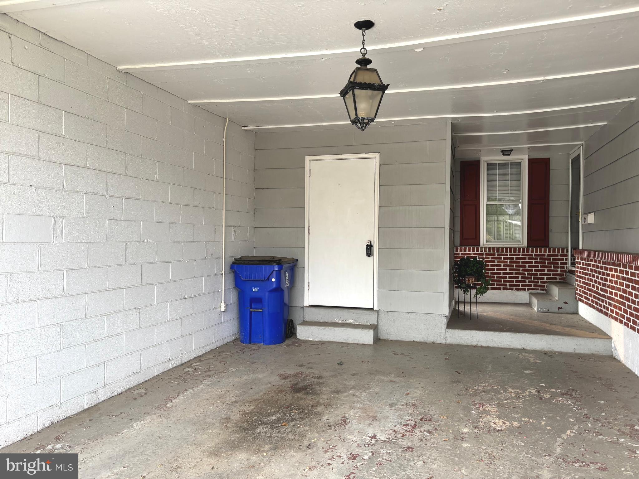 715 PEACHTREE ROAD