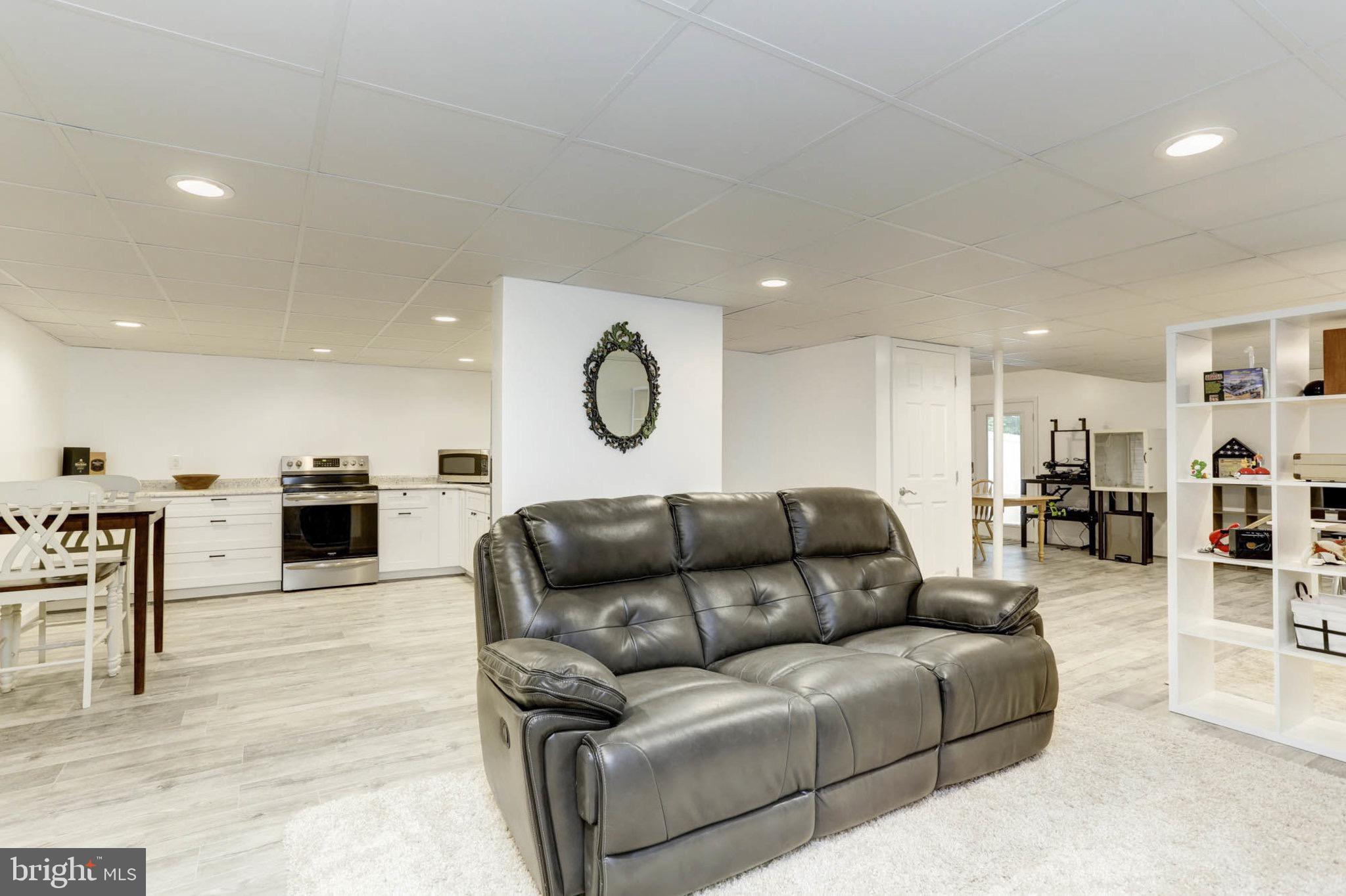 WILLOW WOODS - Residential