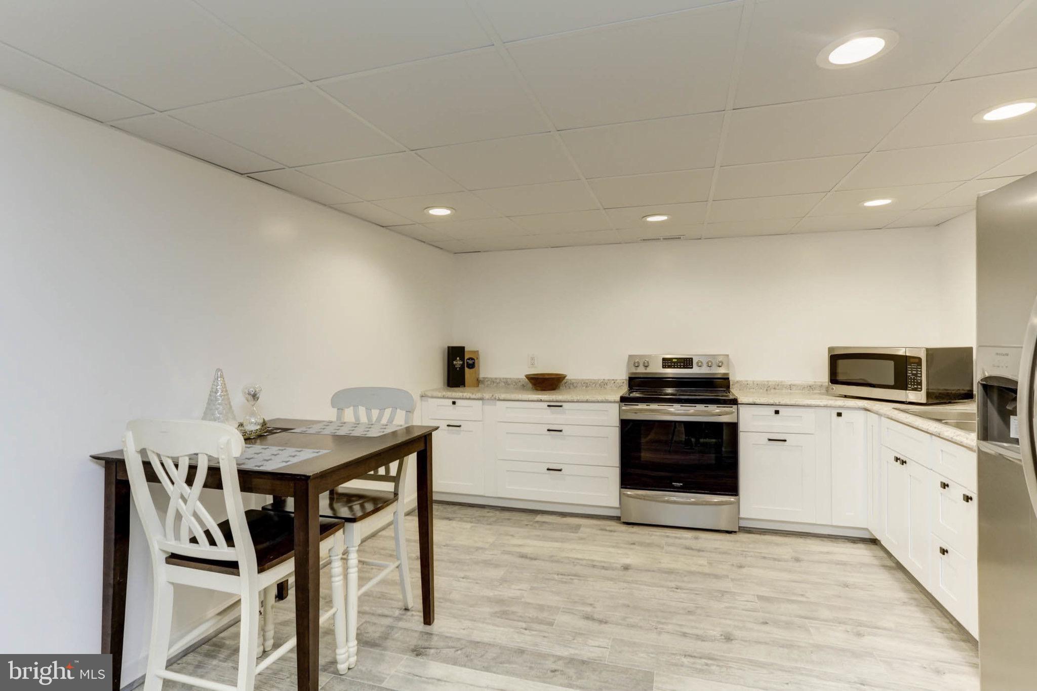 WILLOW WOODS - Residential