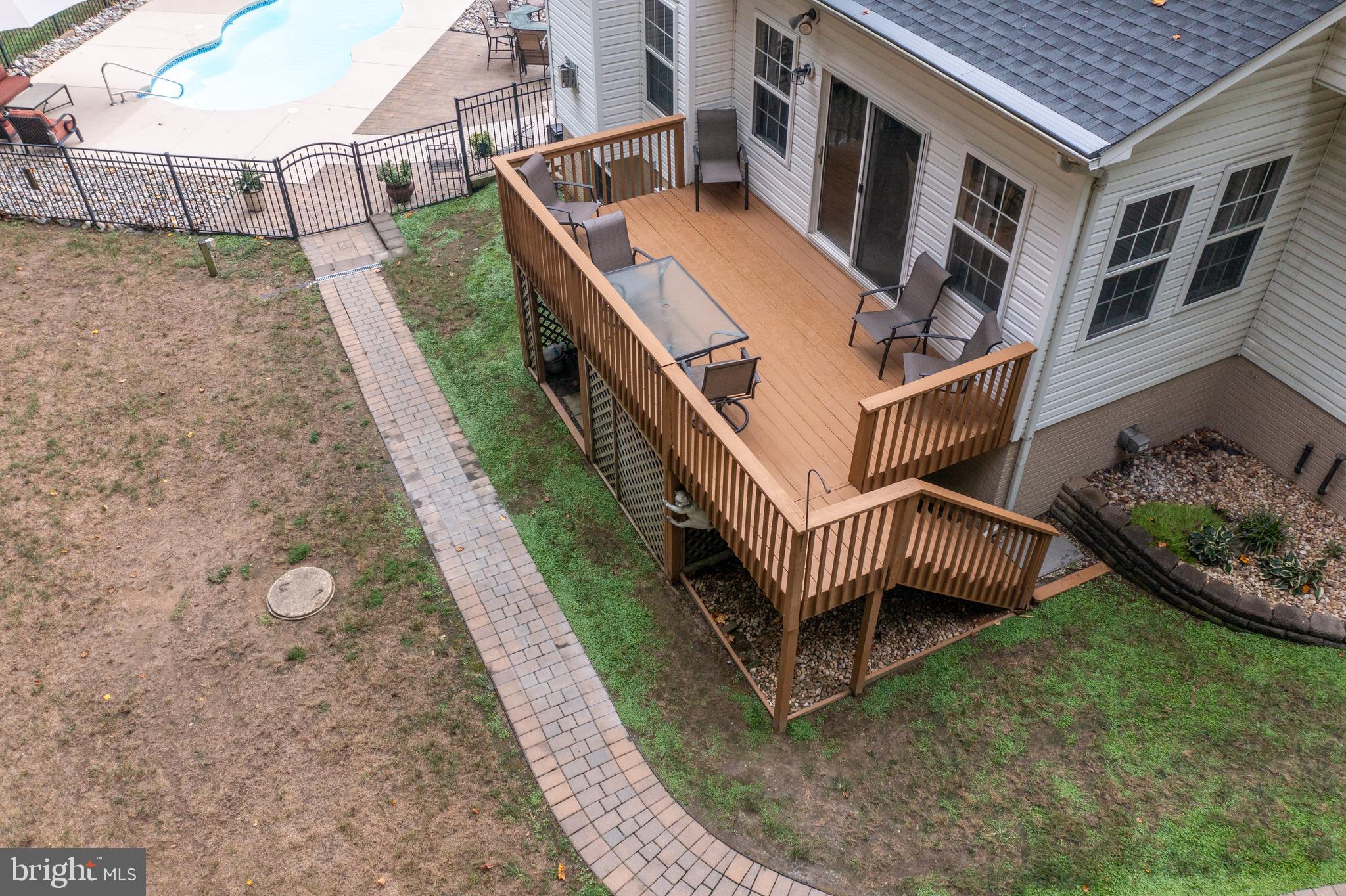 QUEENSBERRY - Residential