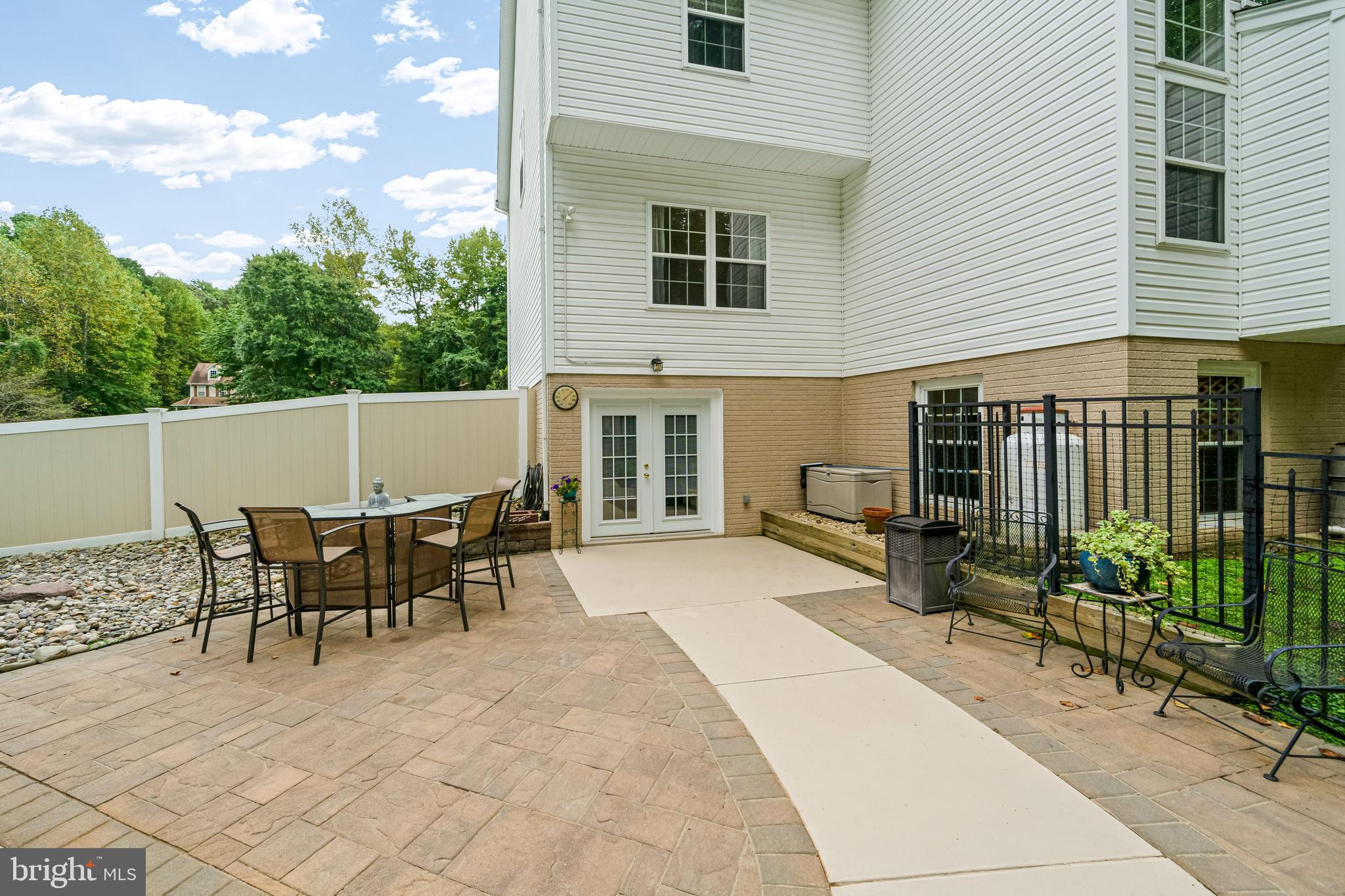 QUEENSBERRY - Residential