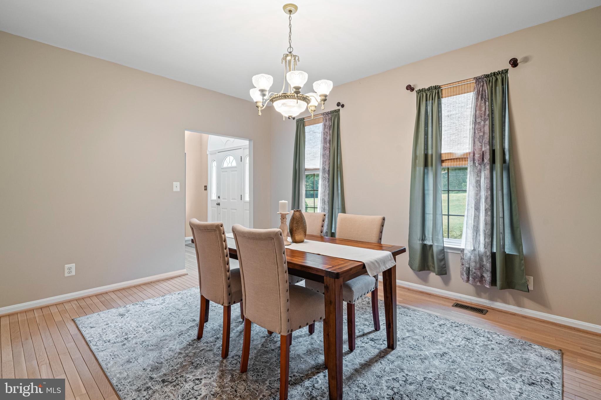 QUEENSBERRY - Residential