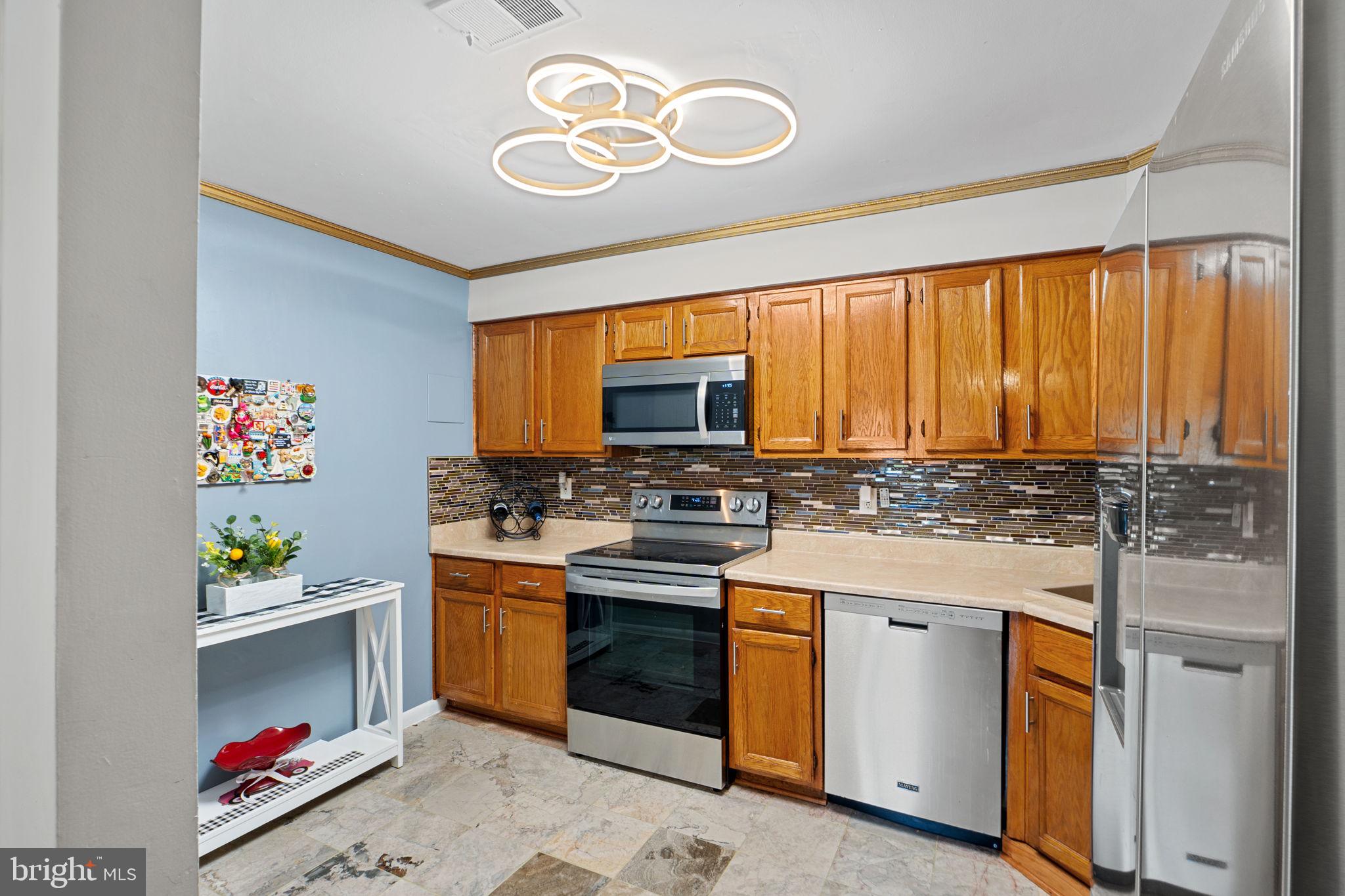 DEVON HILLS CONDO - Residential