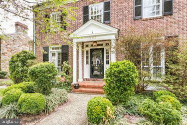 GREATER HOMELAND HISTORIC DISTRICT - Residential