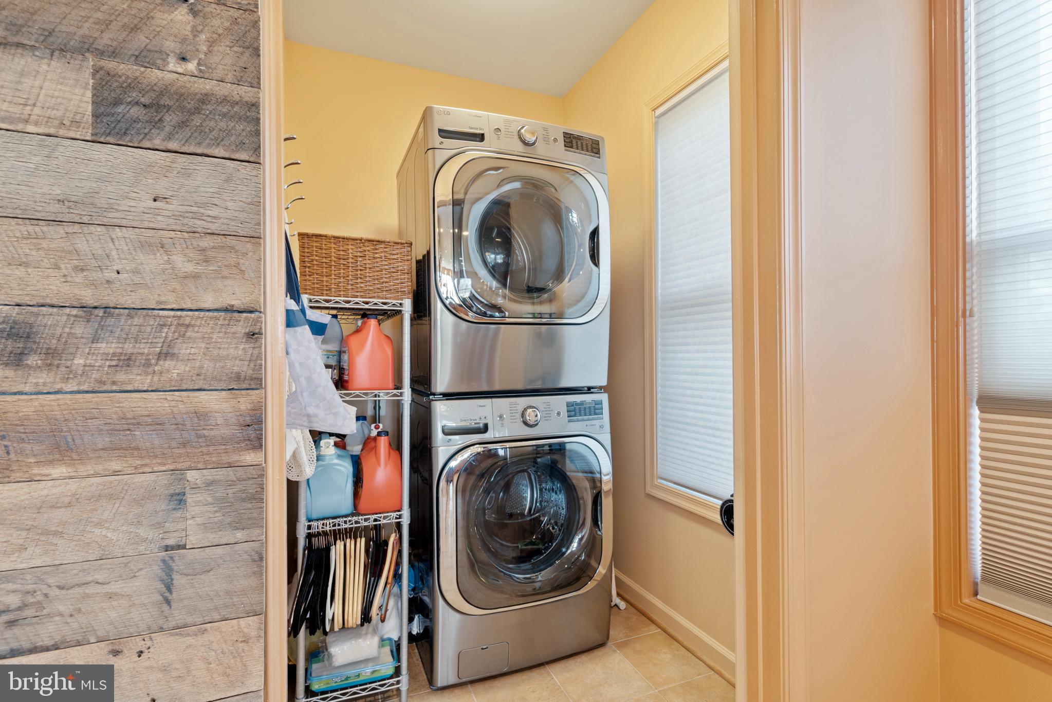 BROAD RUN FARMS - Residential