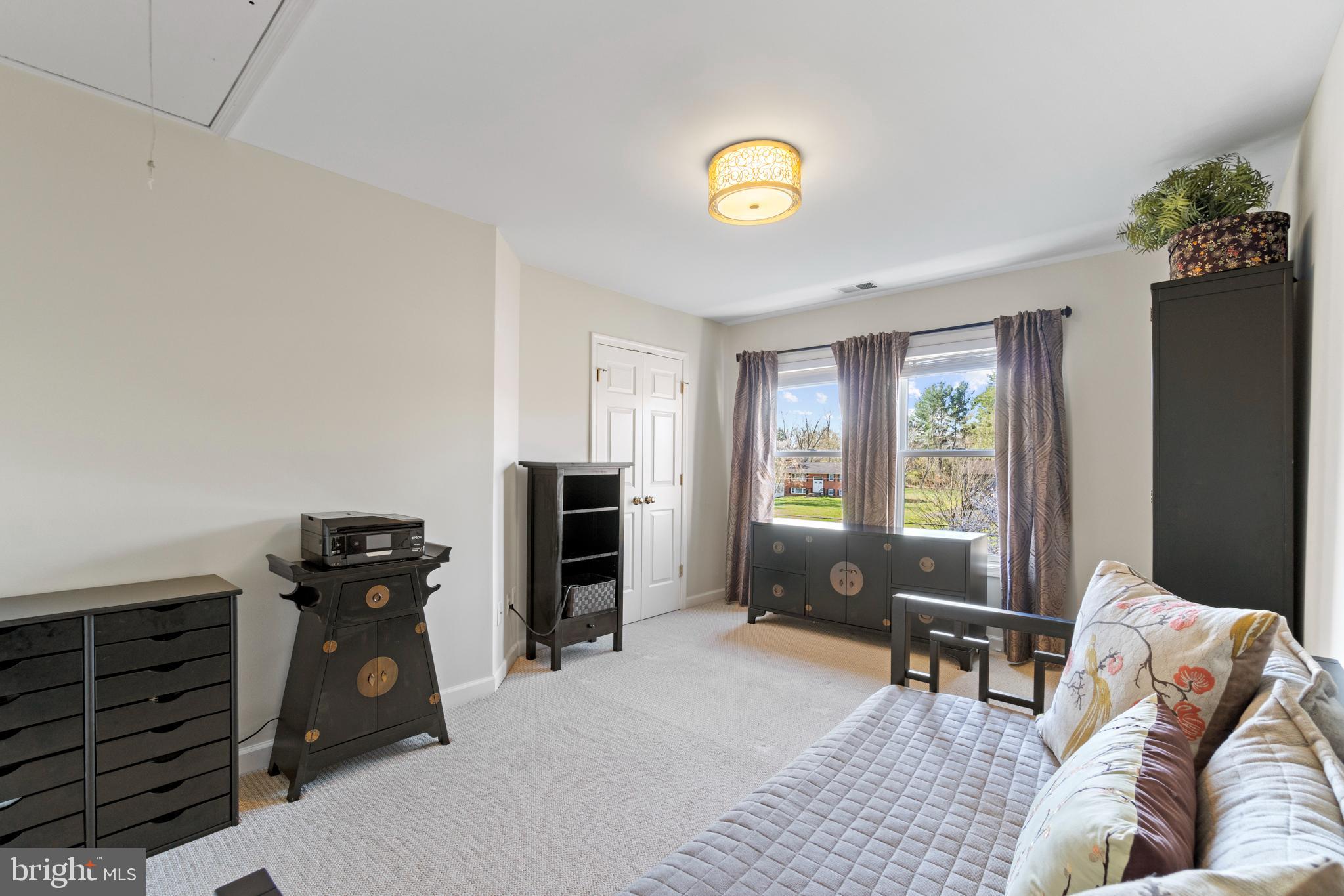 BROAD RUN FARMS - Residential