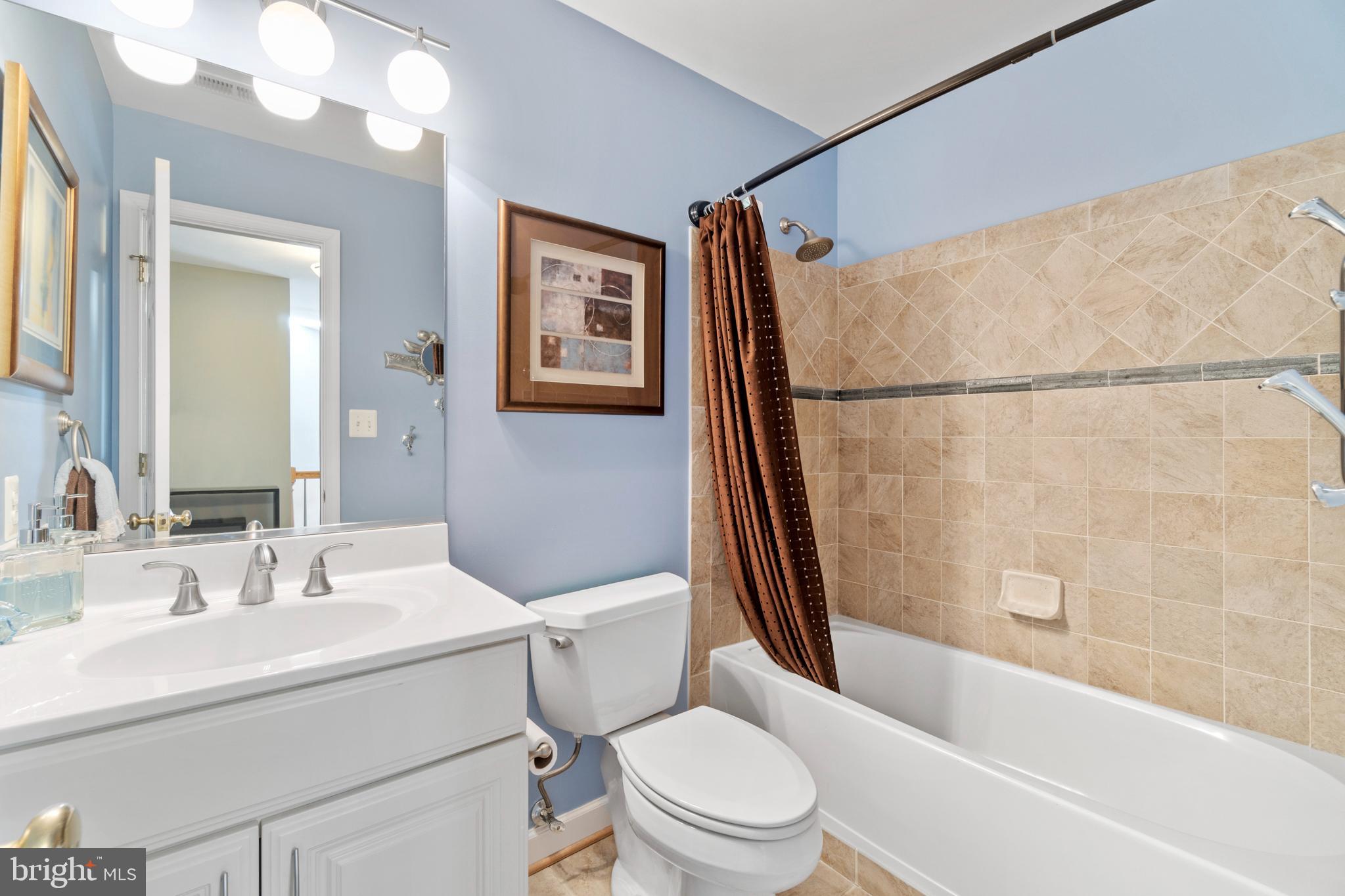 BROAD RUN FARMS - Residential