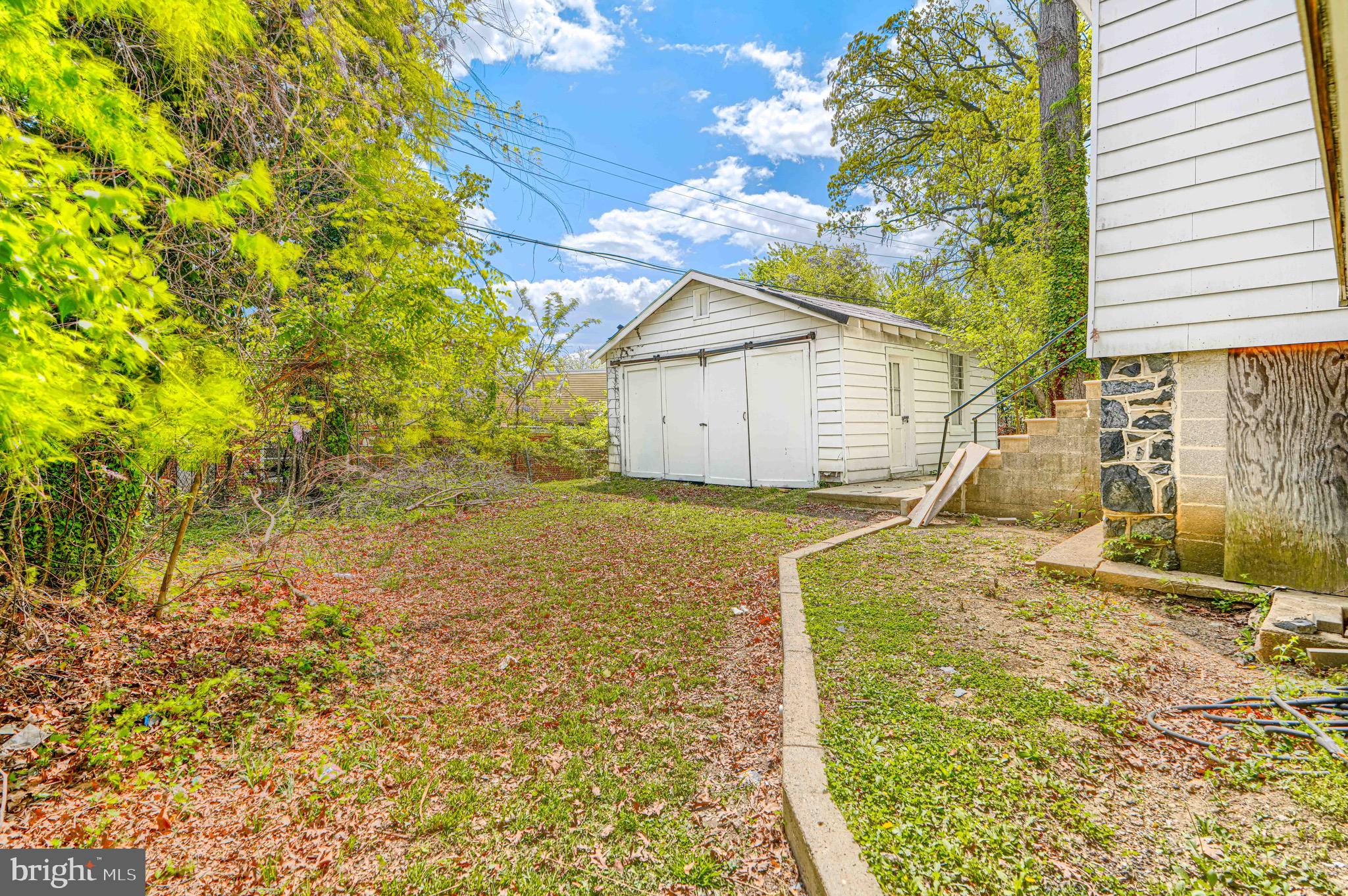 3213 VICKERS ROAD 1