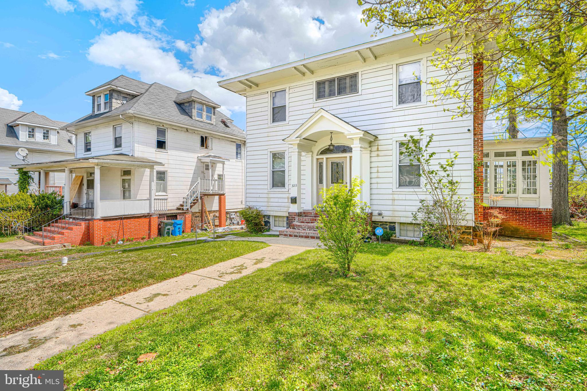 3213 VICKERS ROAD 1