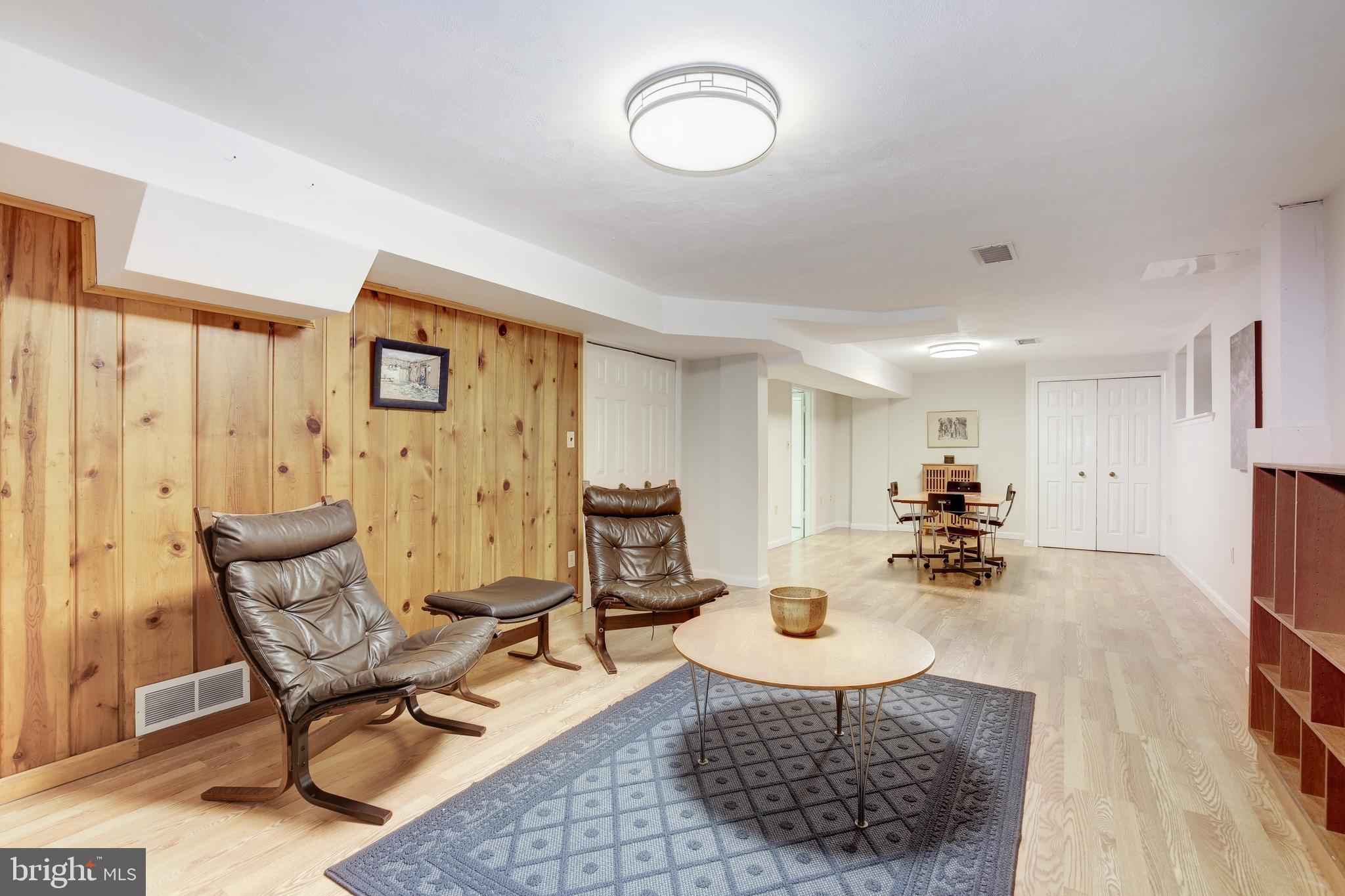 WESTMORELAND HILLS - Residential