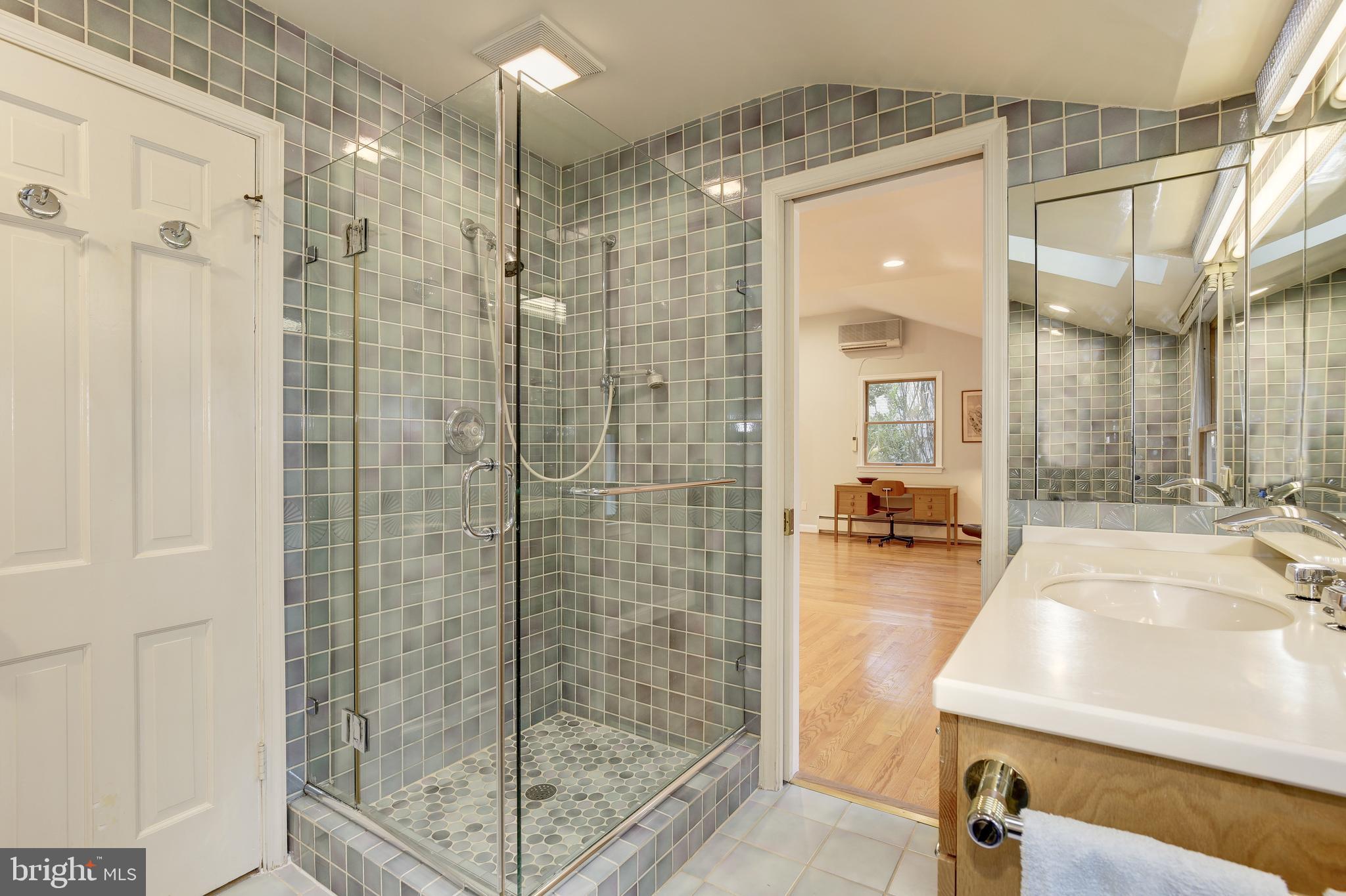 WESTMORELAND HILLS - Residential