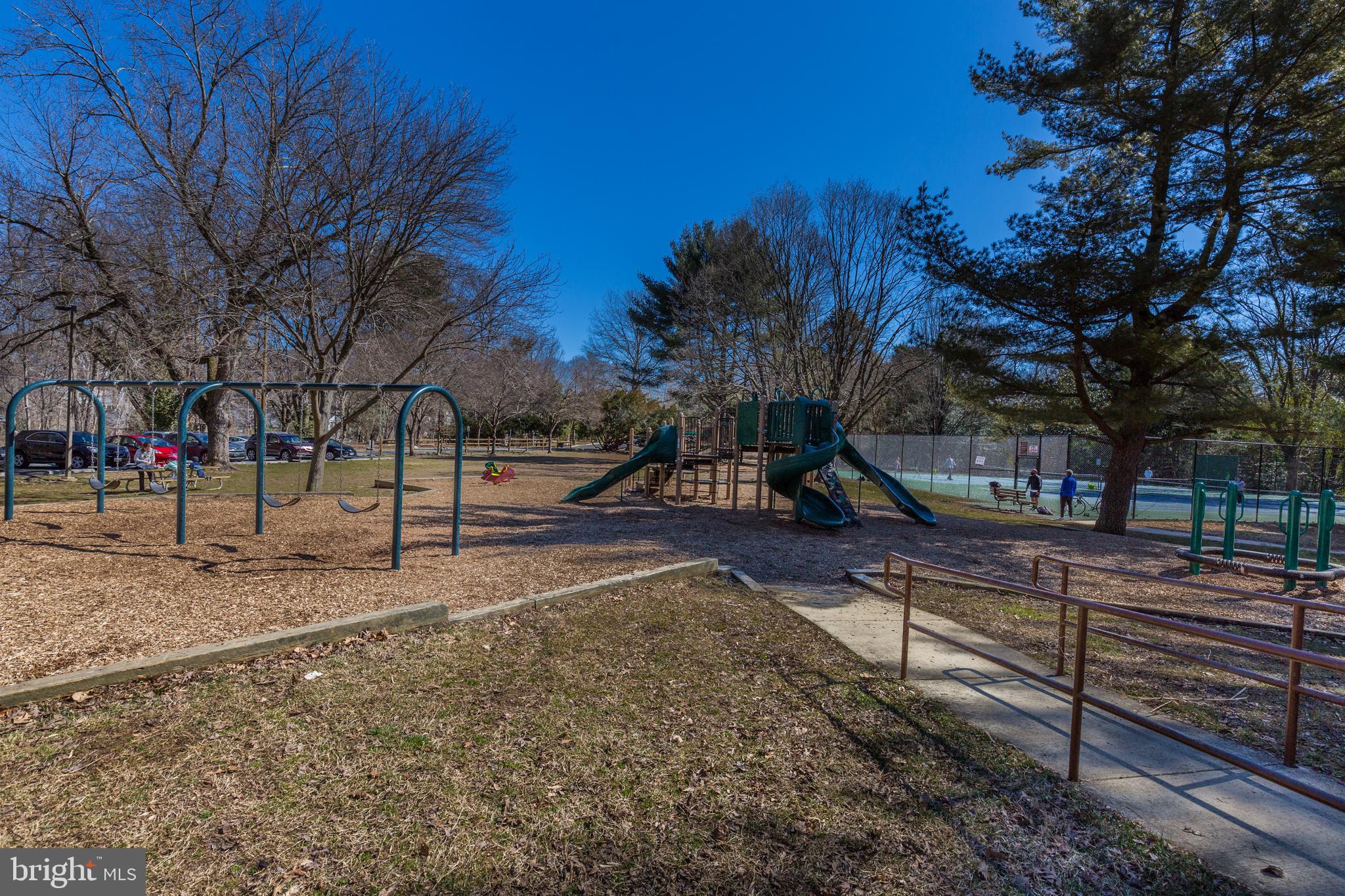 WESTMORELAND HILLS - Residential