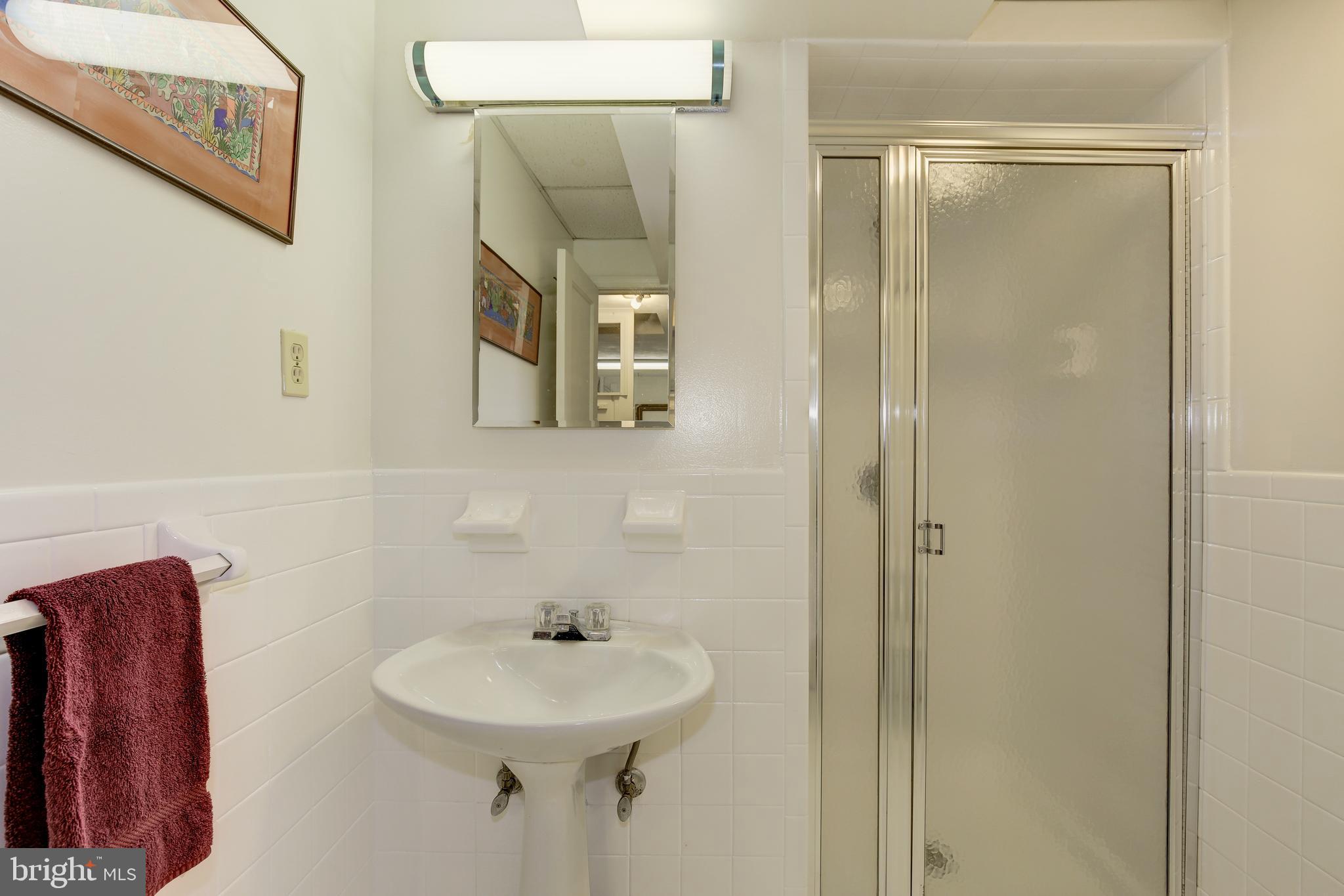 WESTMORELAND HILLS - Residential