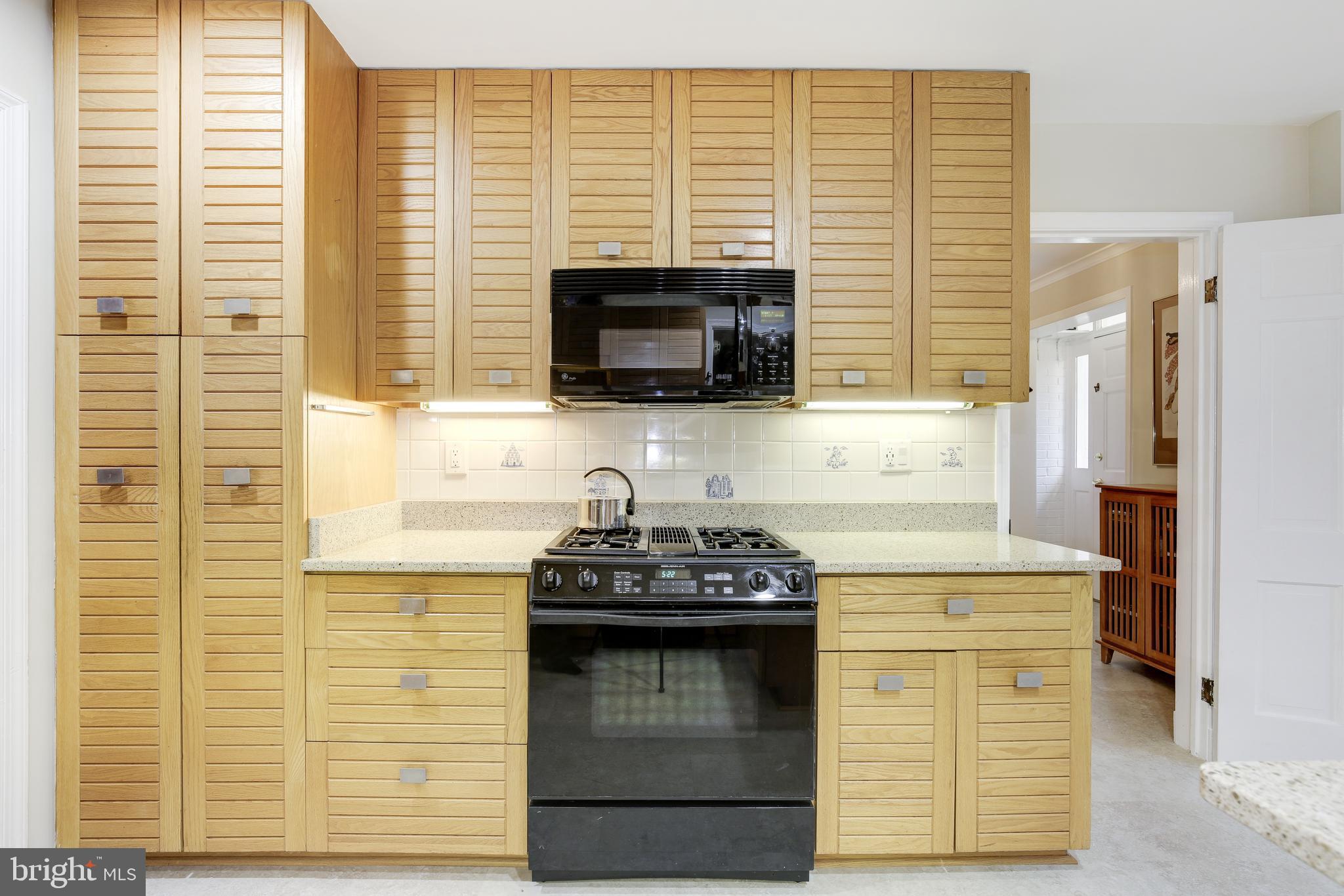 WESTMORELAND HILLS - Residential