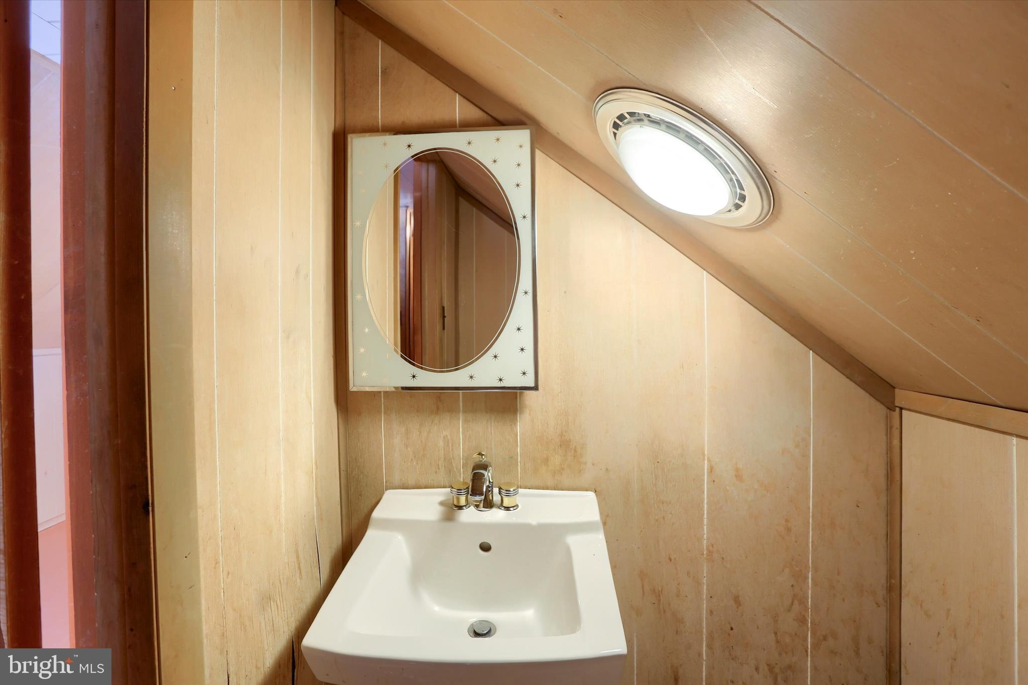 EDGEMONT - Residential