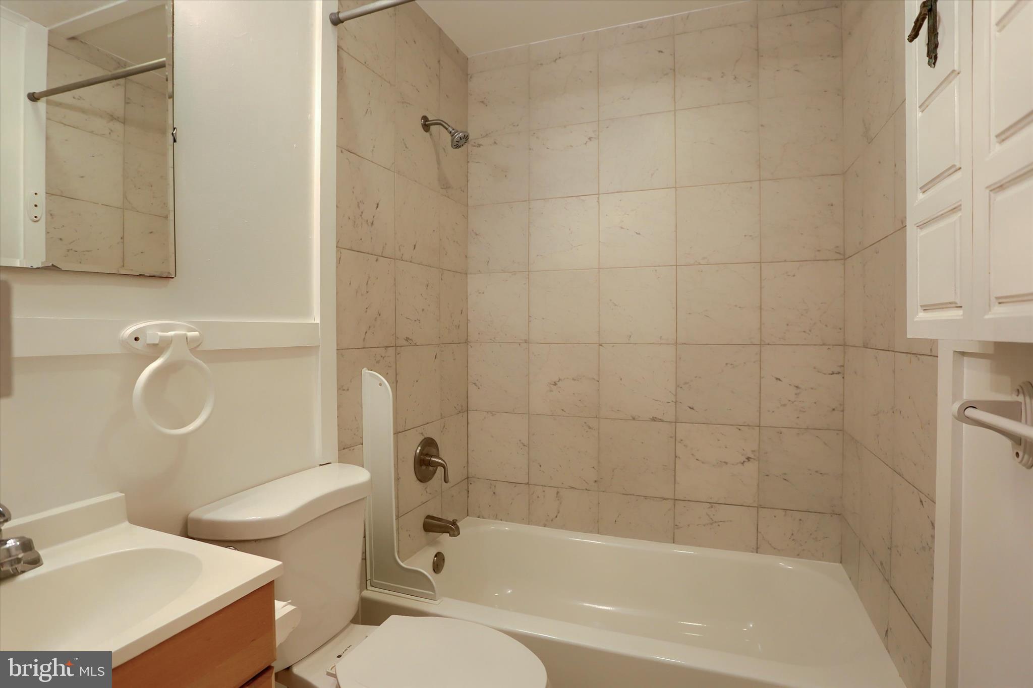 EDGEMONT - Residential