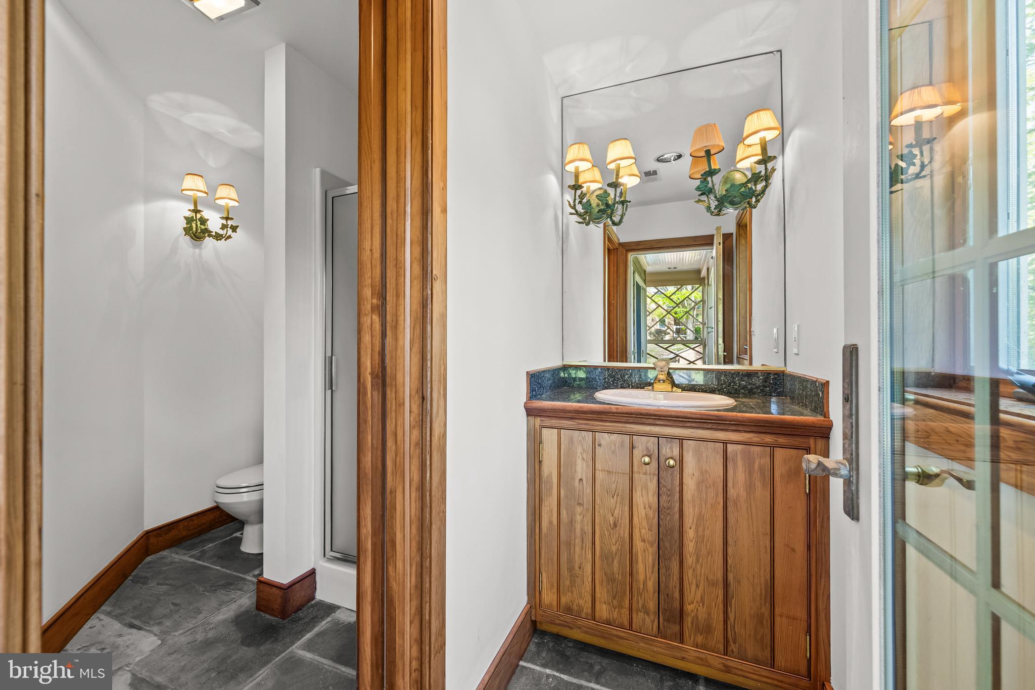 BROOKFIELD - Residential