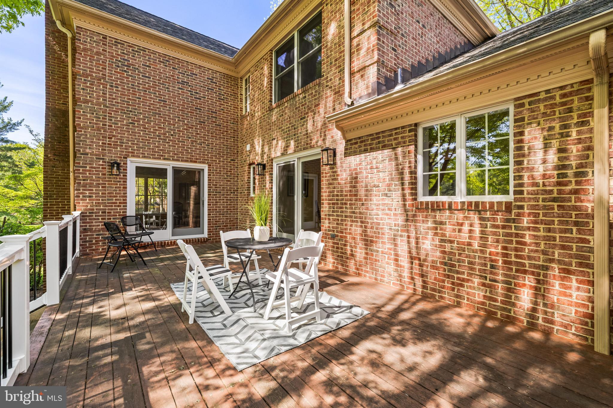 BROOKFIELD - Residential